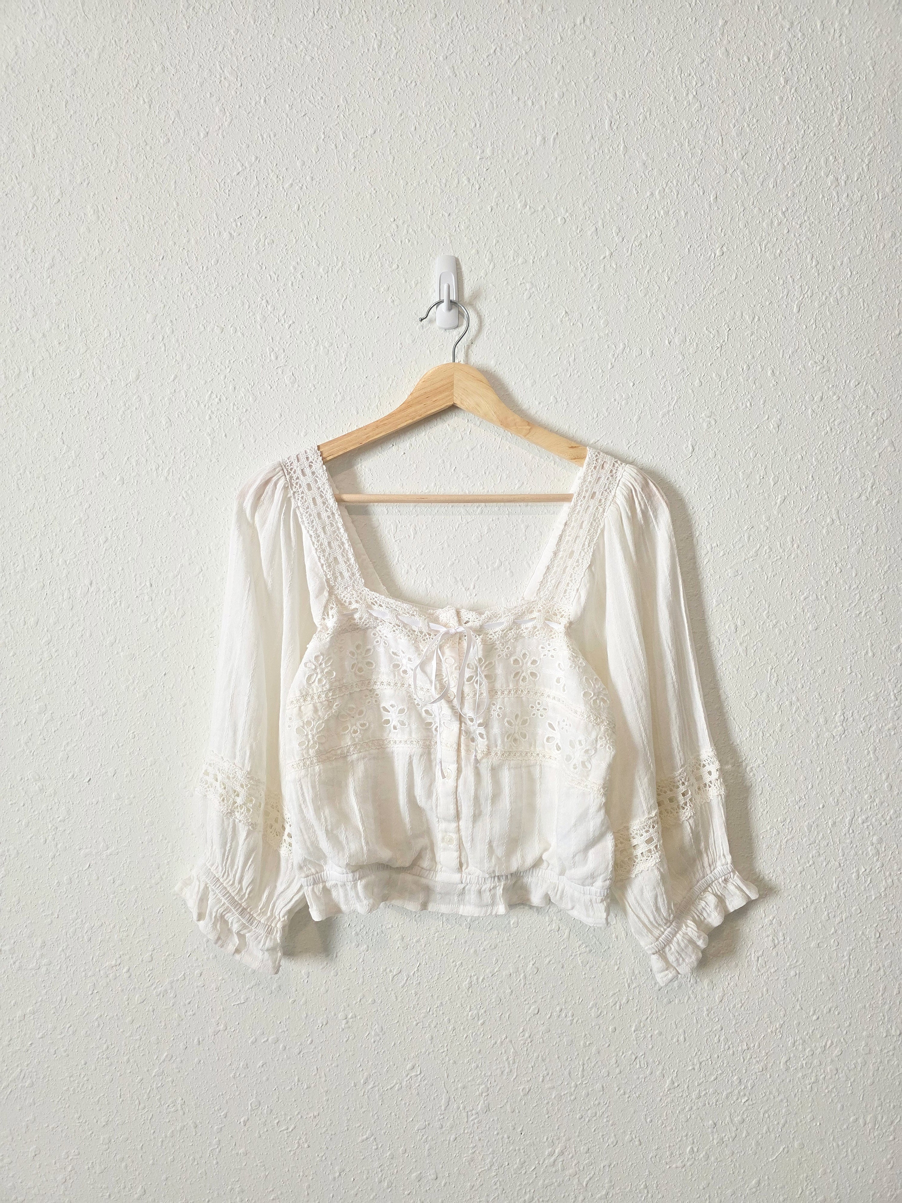NEW White Floral Eyelet Blouse (S)
