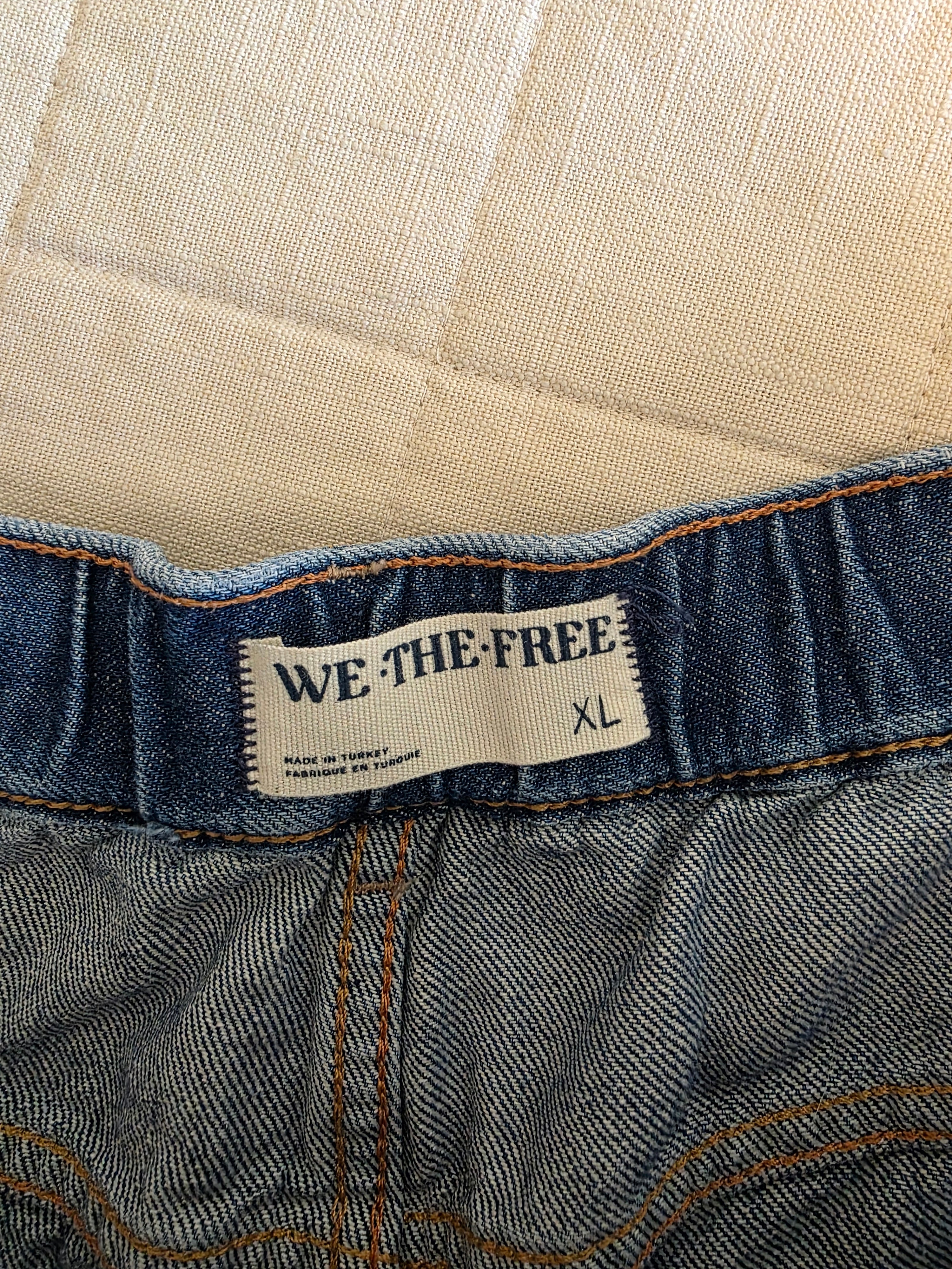 Free People Relaxed Denim Shorts (XL)