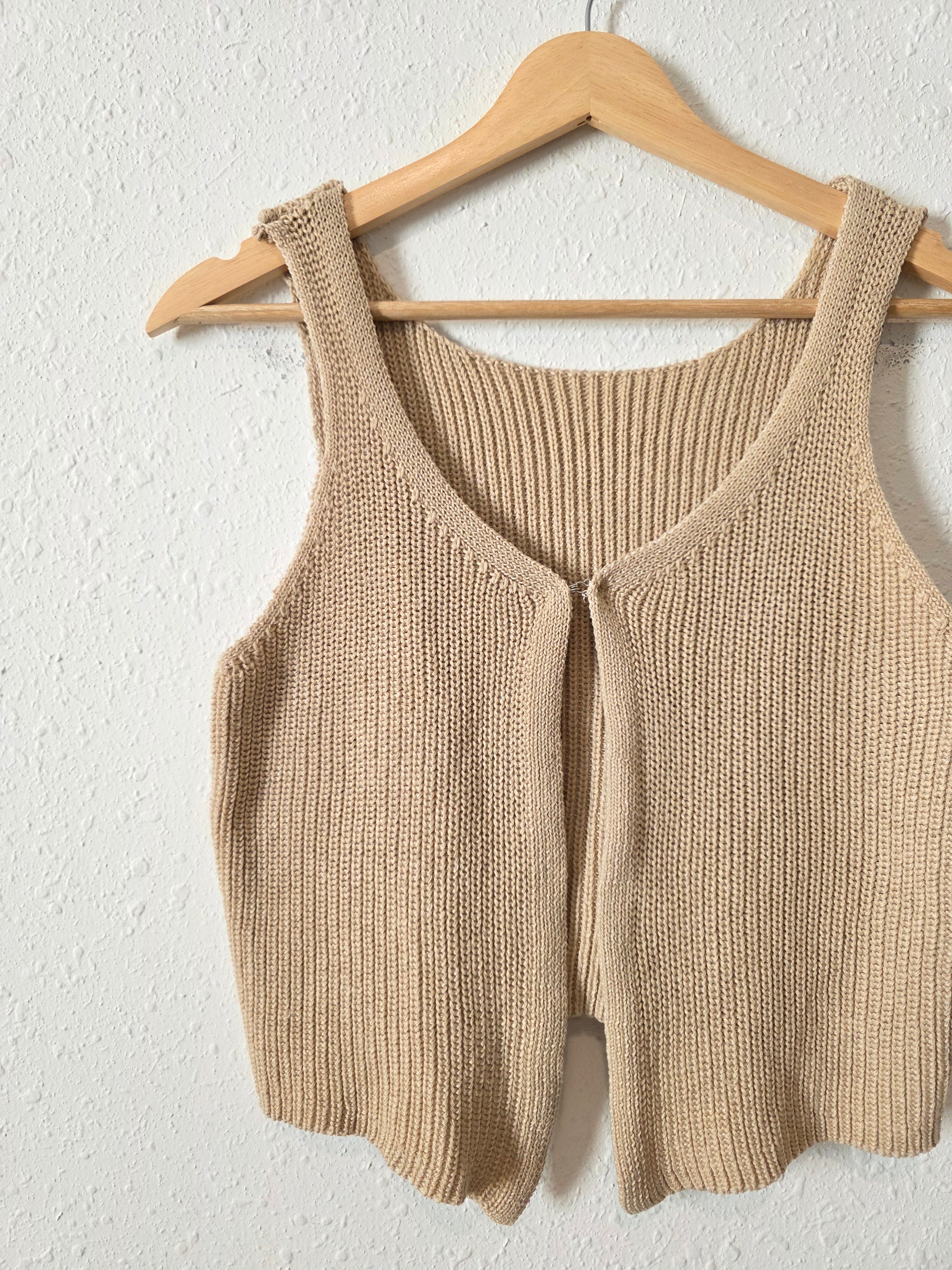 Neutral Knit Vest (L)