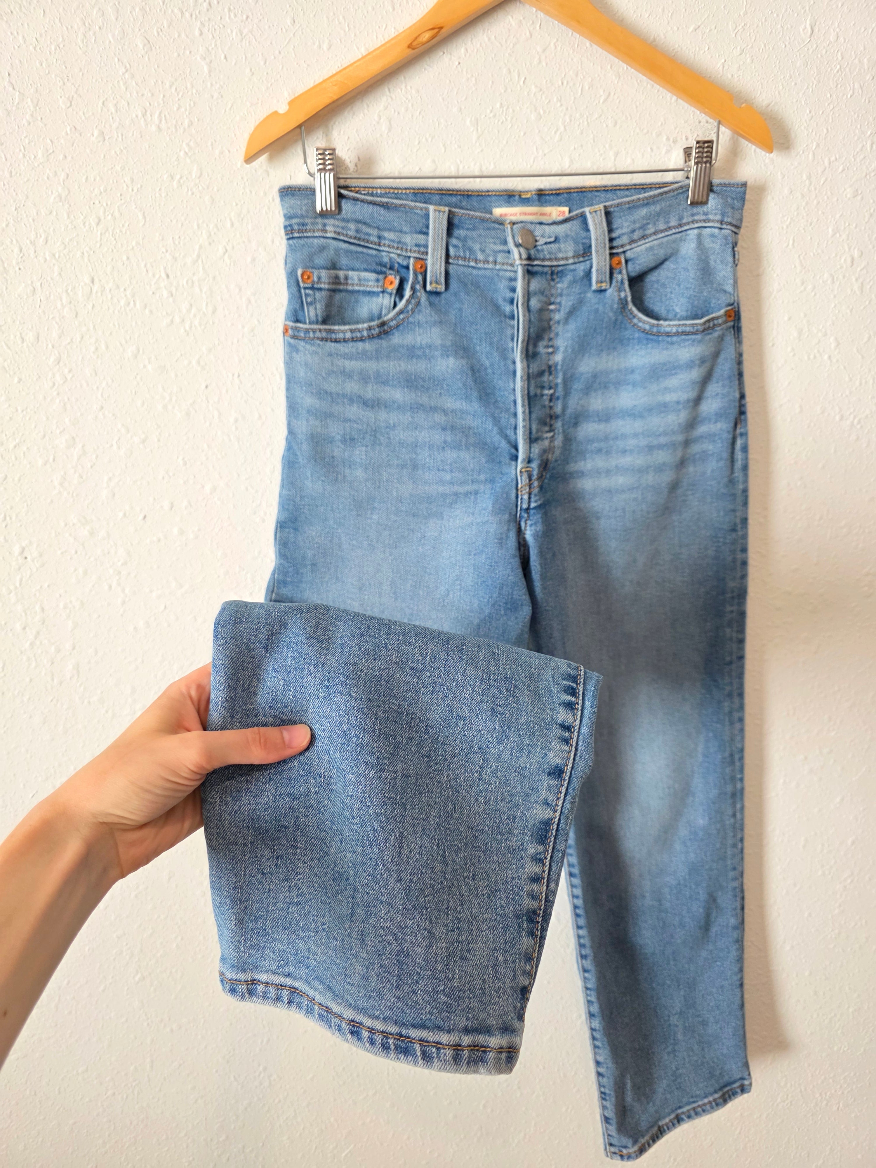 Levi's Ribcage Straight Jeans (28)