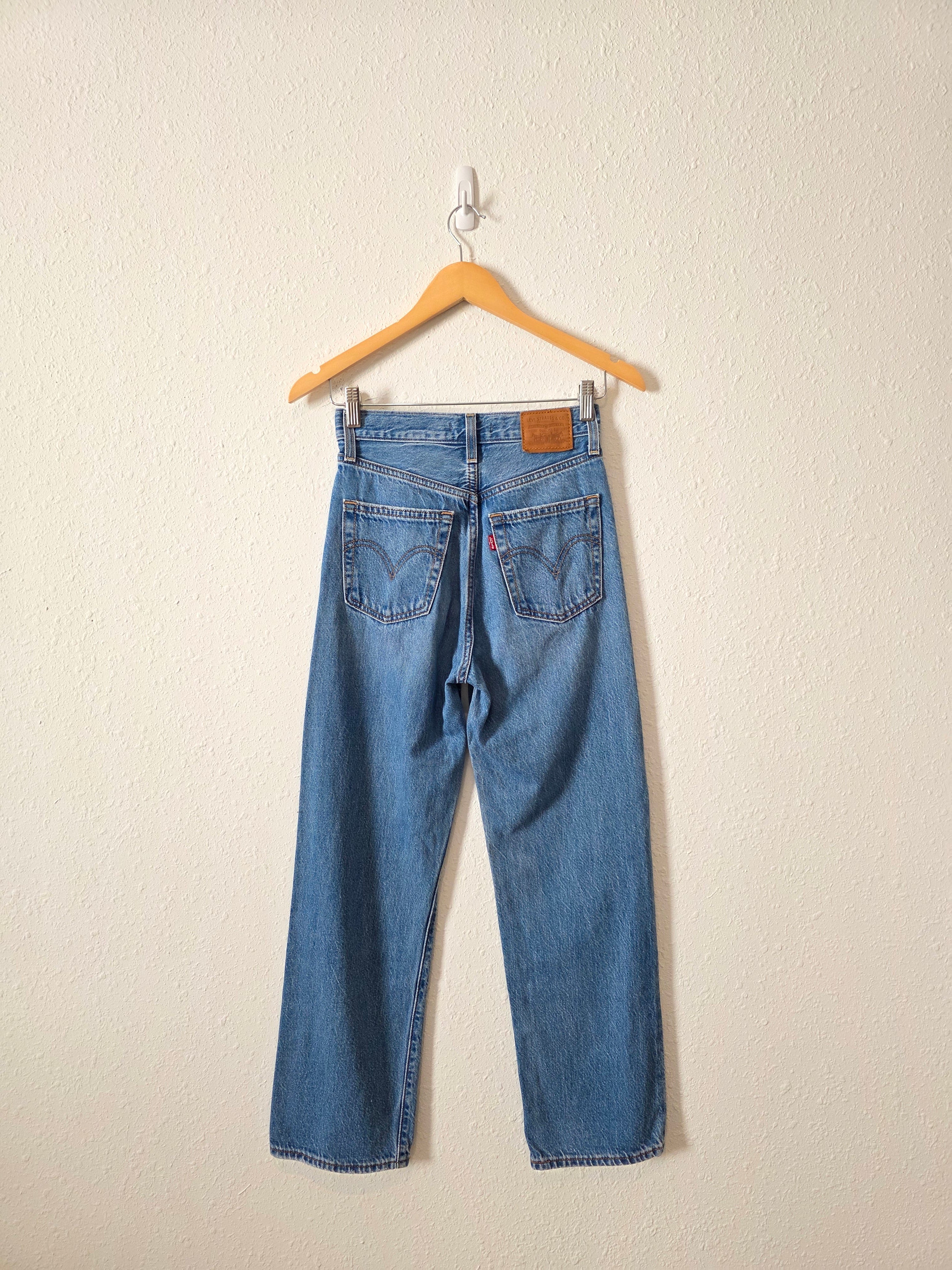 Levi's Ribcage Straight Jeans (24)