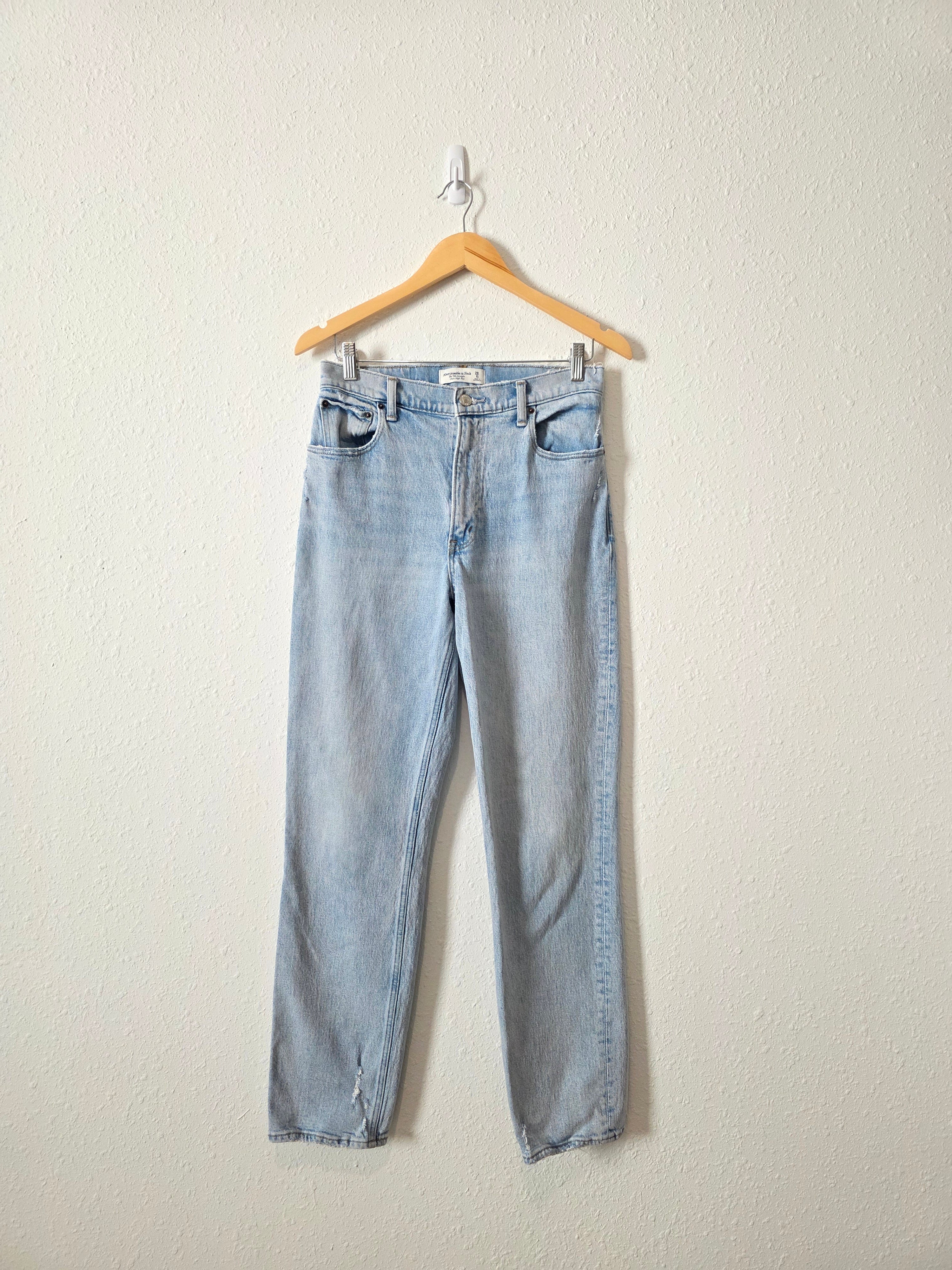 Abercrombie 90s Straight Jeans (28/6)