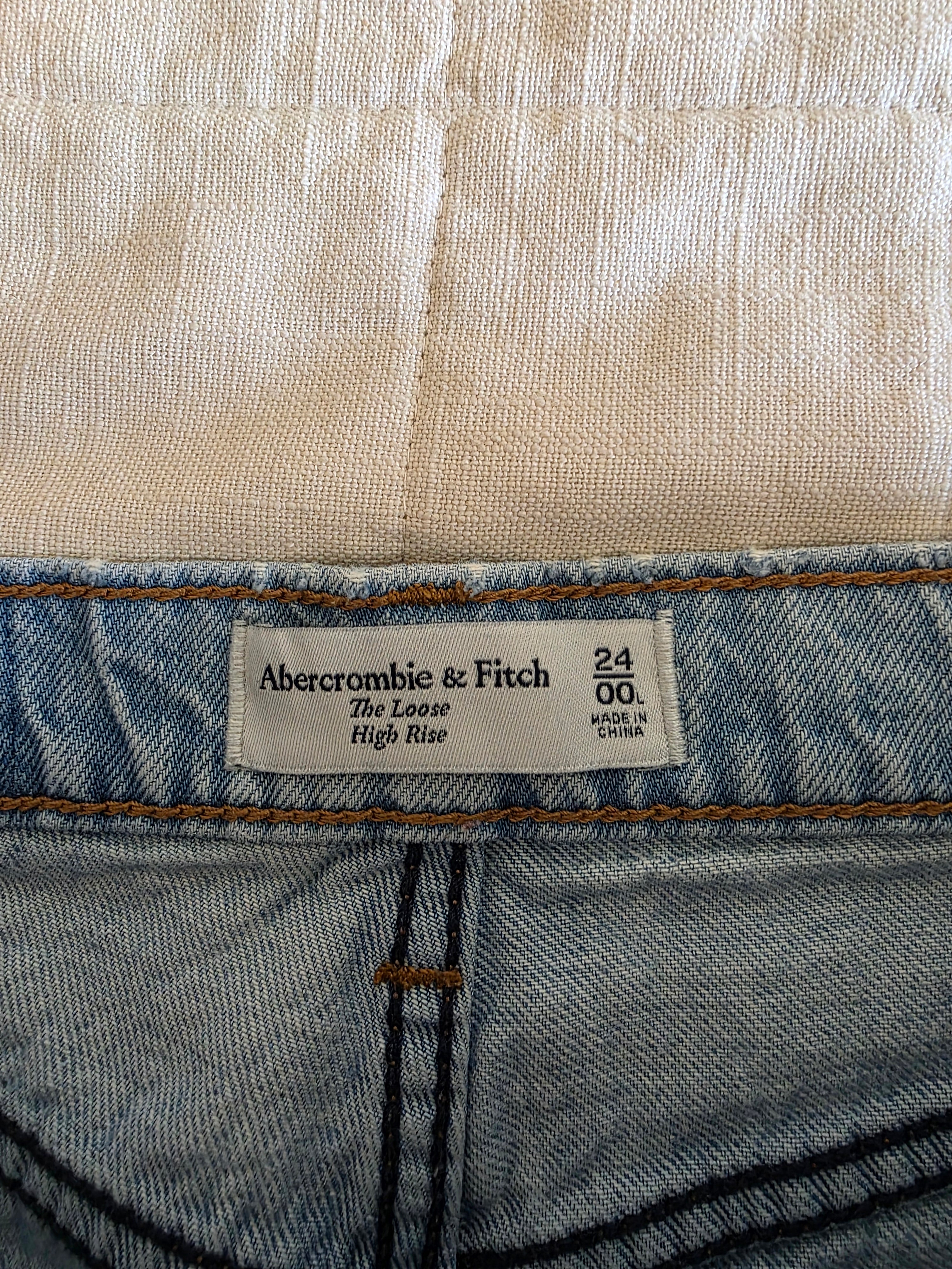 Abercrombie Loose Jeans (24/00L)