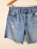 Levi's Mid Thigh Denim Shorts (28)
