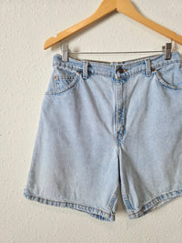 Vintage Levi's Light Wash Shorts (30)