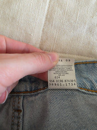 Vintage Levi's Light Wash Shorts (30)