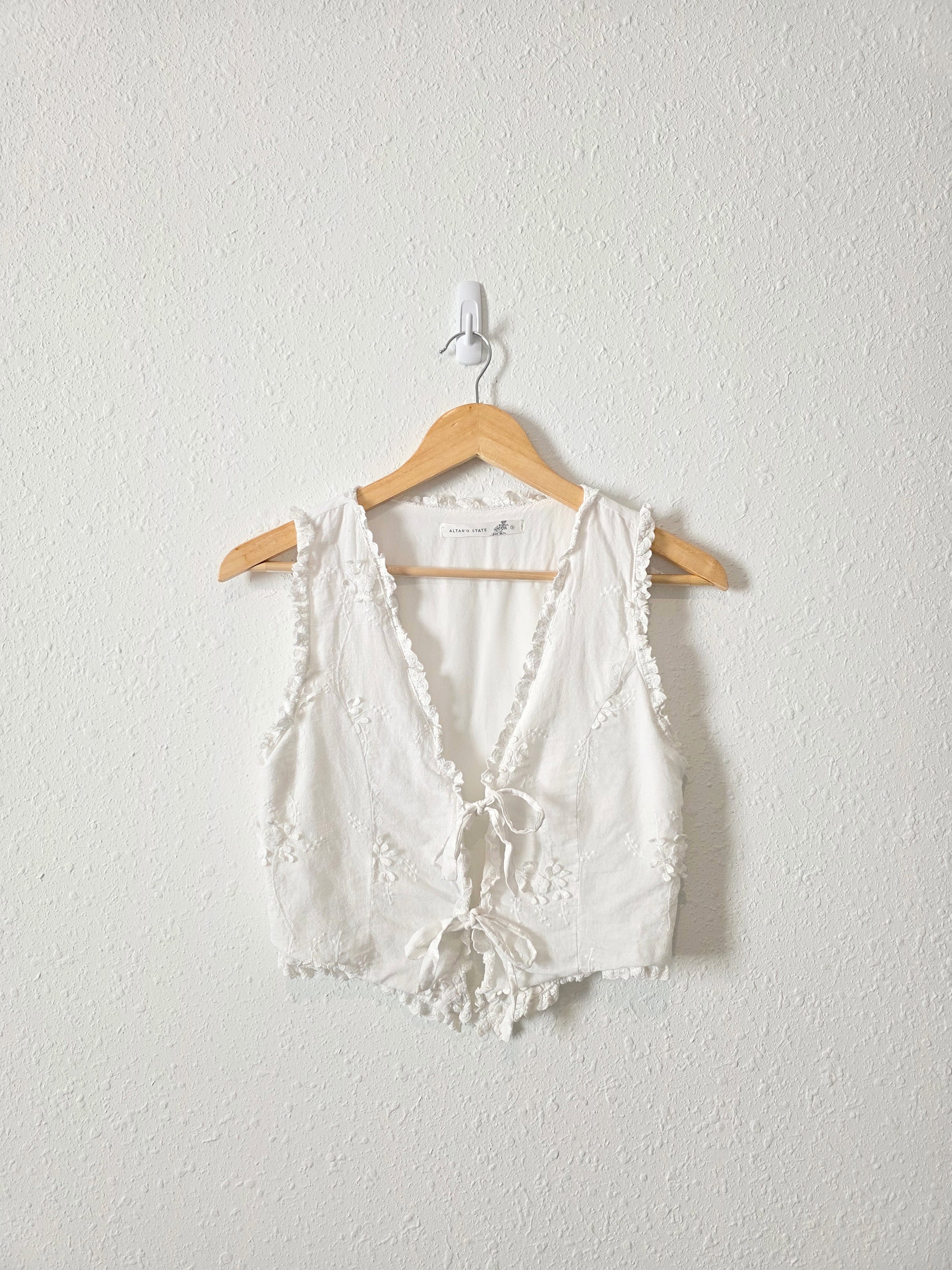 Altar'd State Floral Tie Front Vest (S)