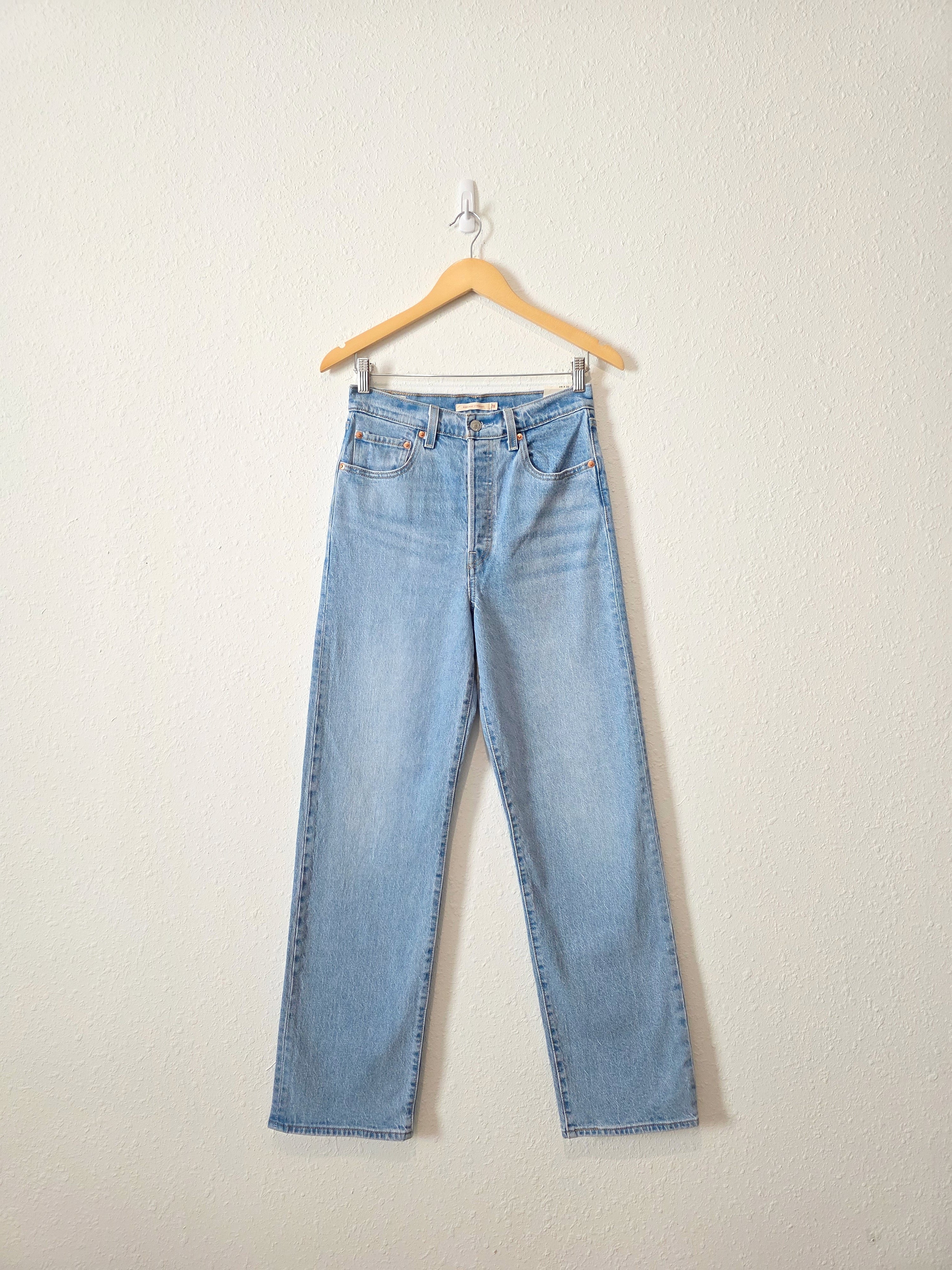 NEW Levi's Ribcage Straight Jeans (28)