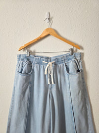 NEW Wide Leg Easy Jeans (XL)