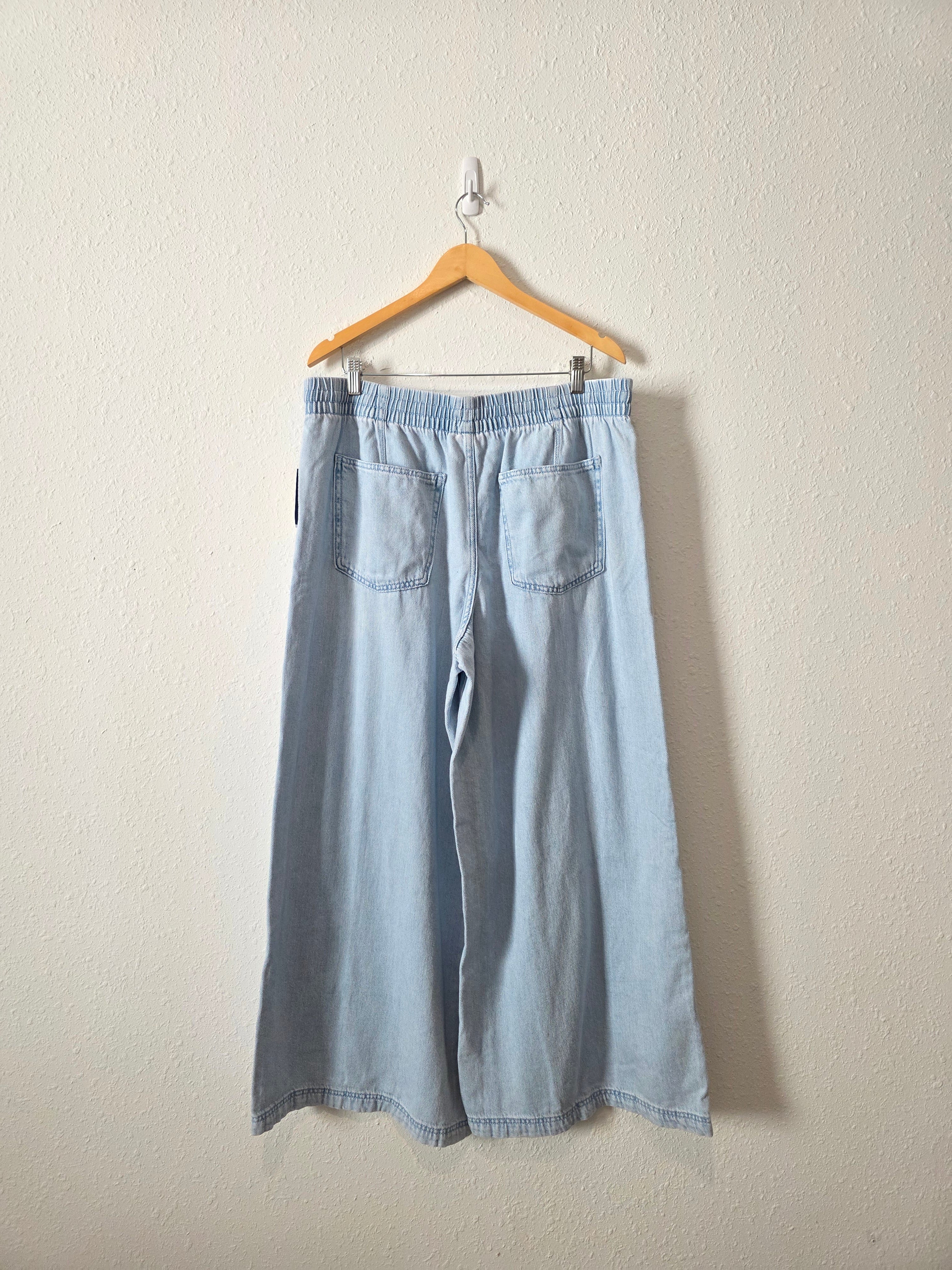 NEW Wide Leg Easy Jeans (XL)