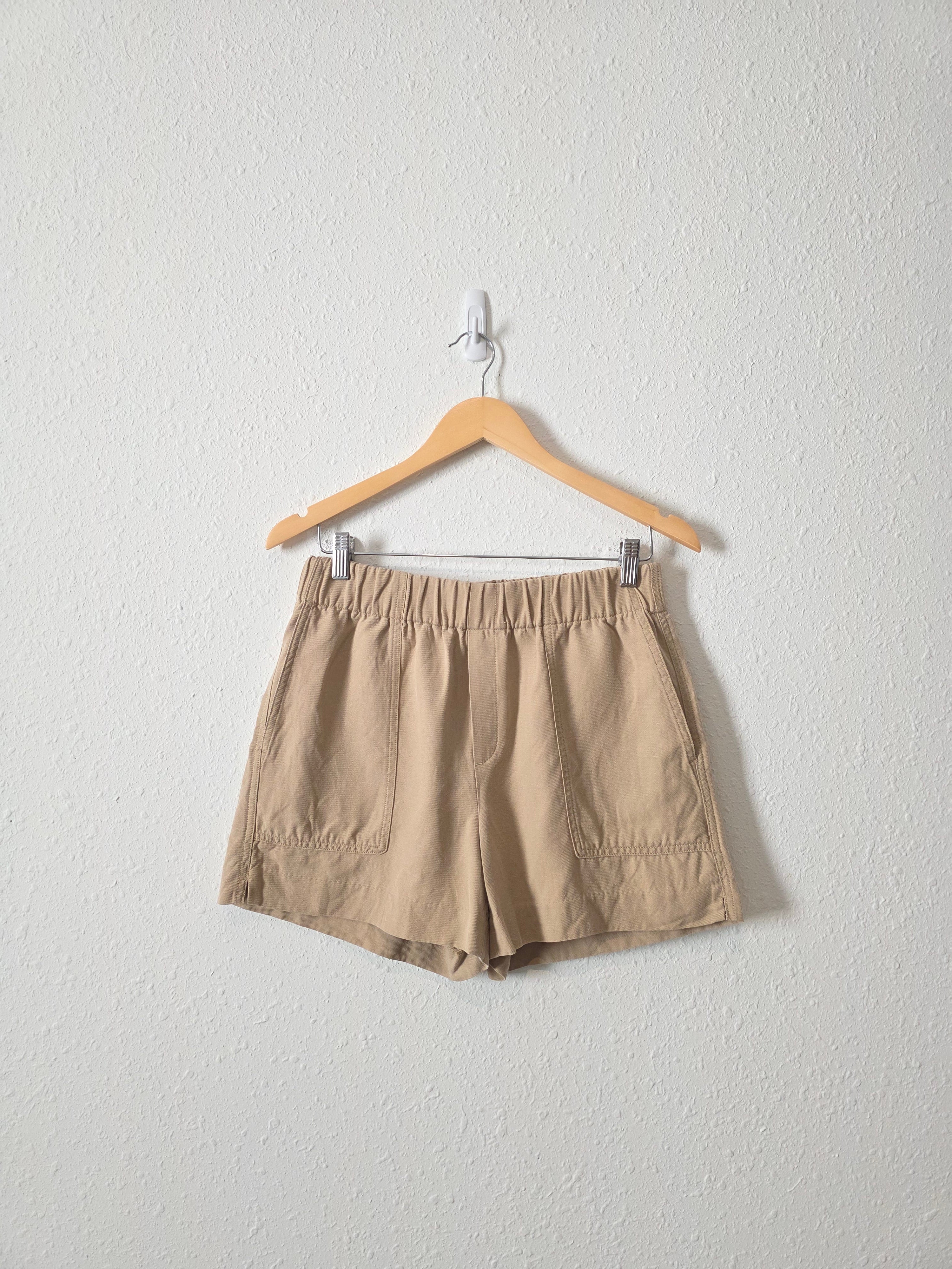 Banana Republic Neutral Shorts (S)