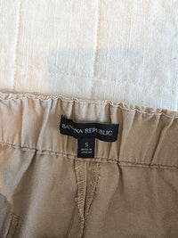 Banana Republic Neutral Shorts (S)