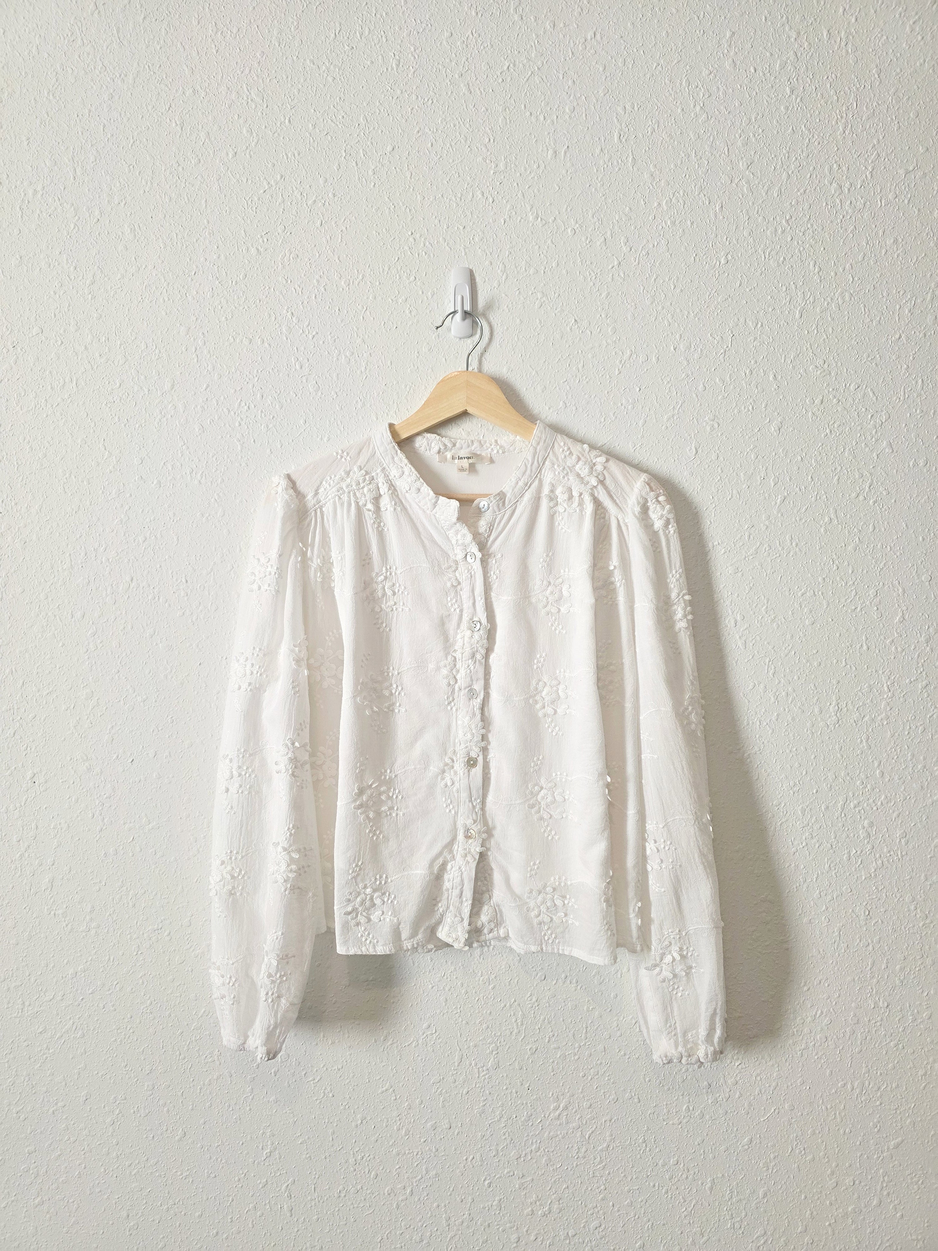 Floral Embroidered Button Up (L)