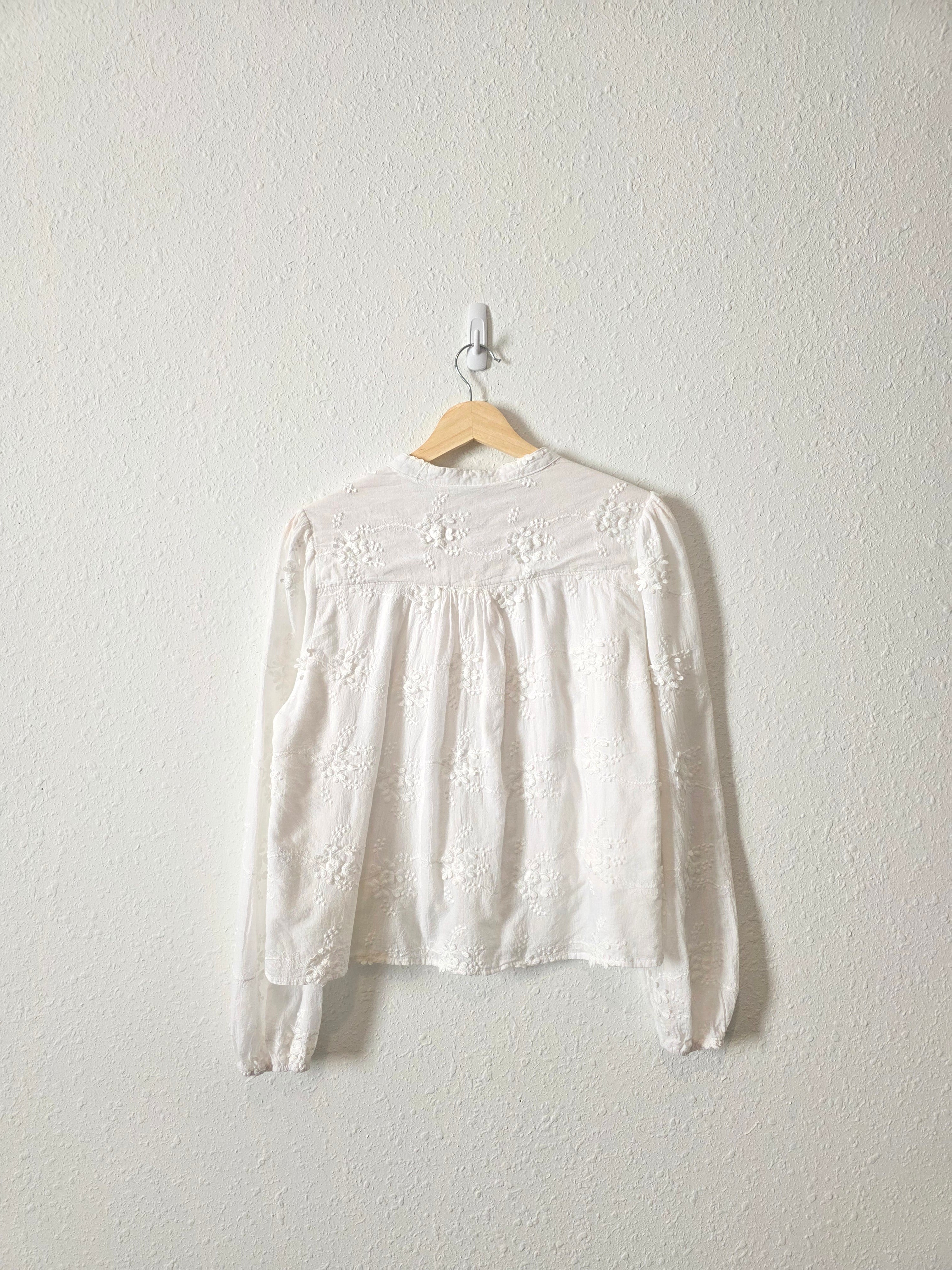 Floral Embroidered Button Up (L)