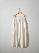 Neutral Barrel Wide Pants (S)