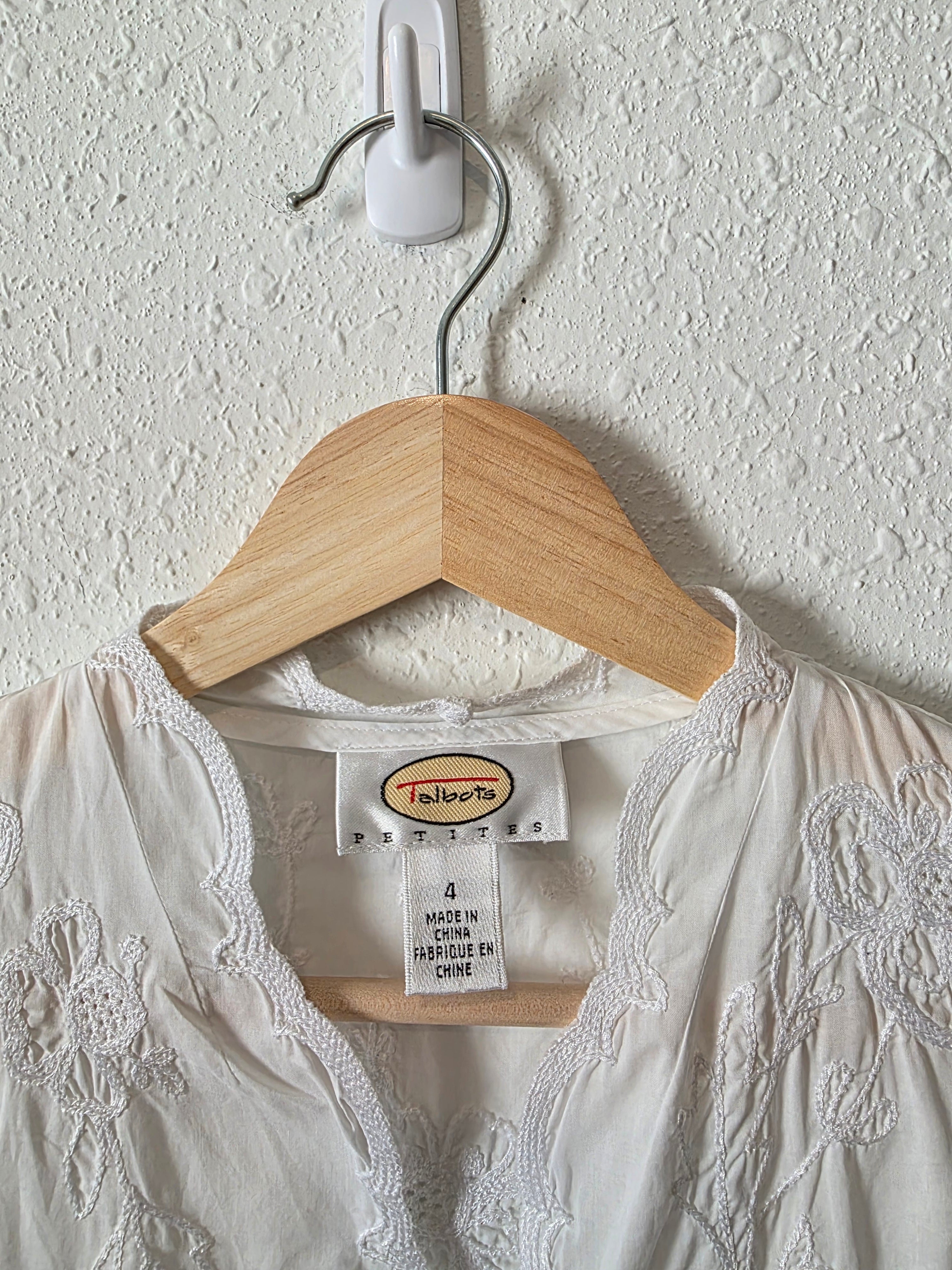 Vintage White Floral Top (4)