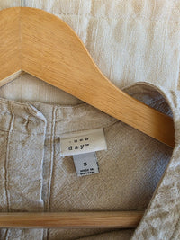 Linen Blend Button Back Tank (S)