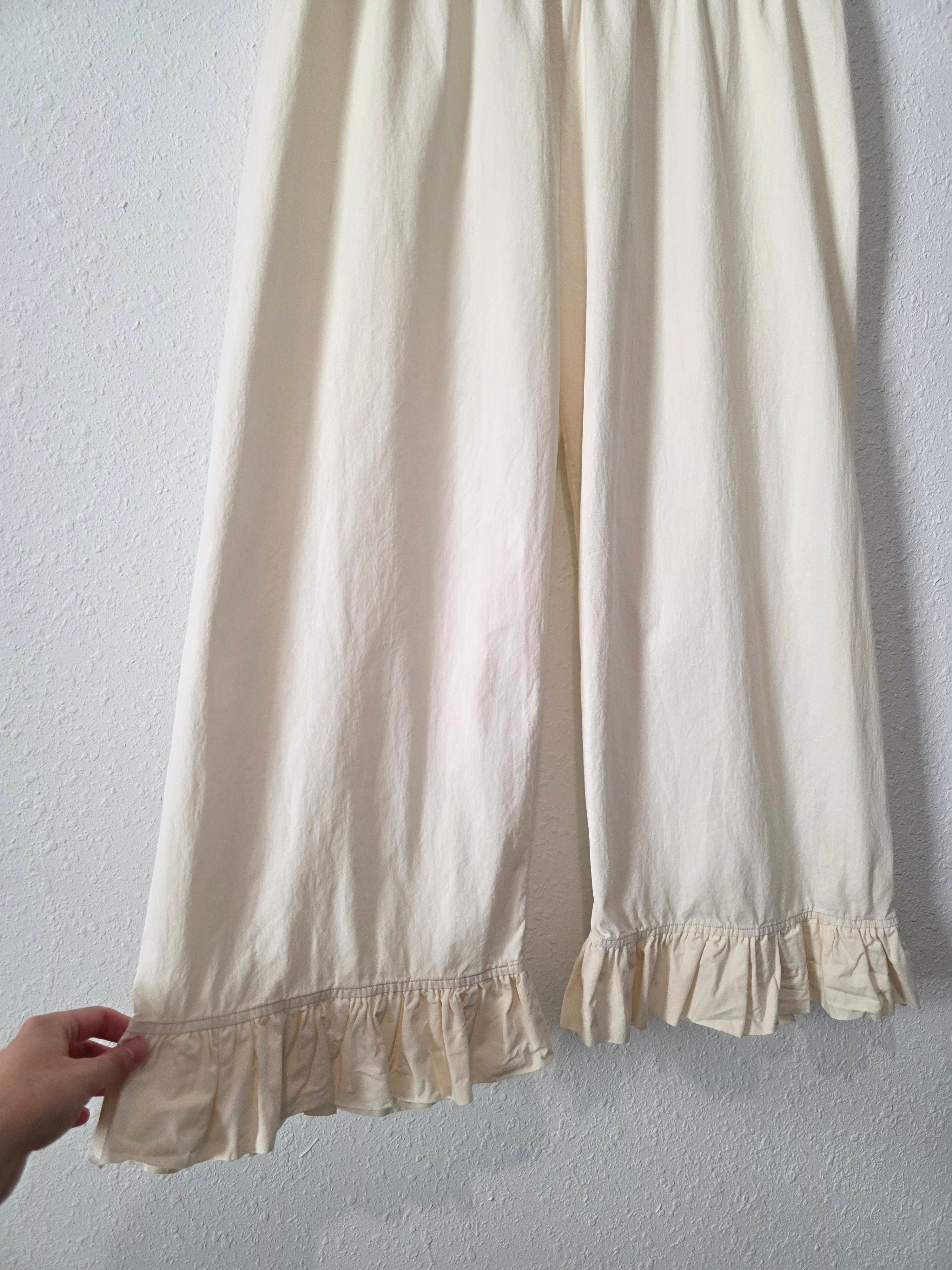 Sonderhaus Ruffle Hem Wide Leg Pants (M)