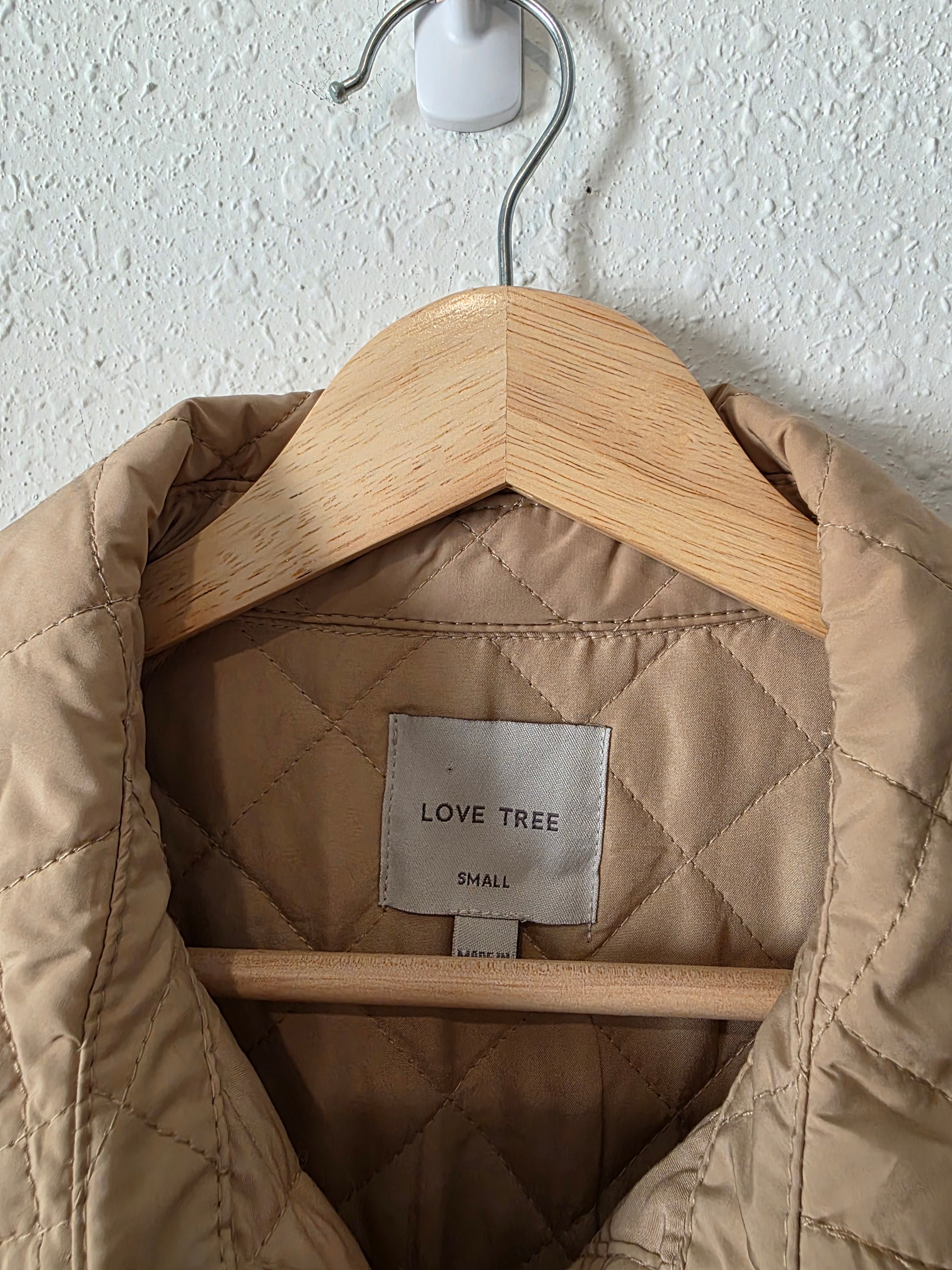 Neutral Button Up Quilted Vest (S)