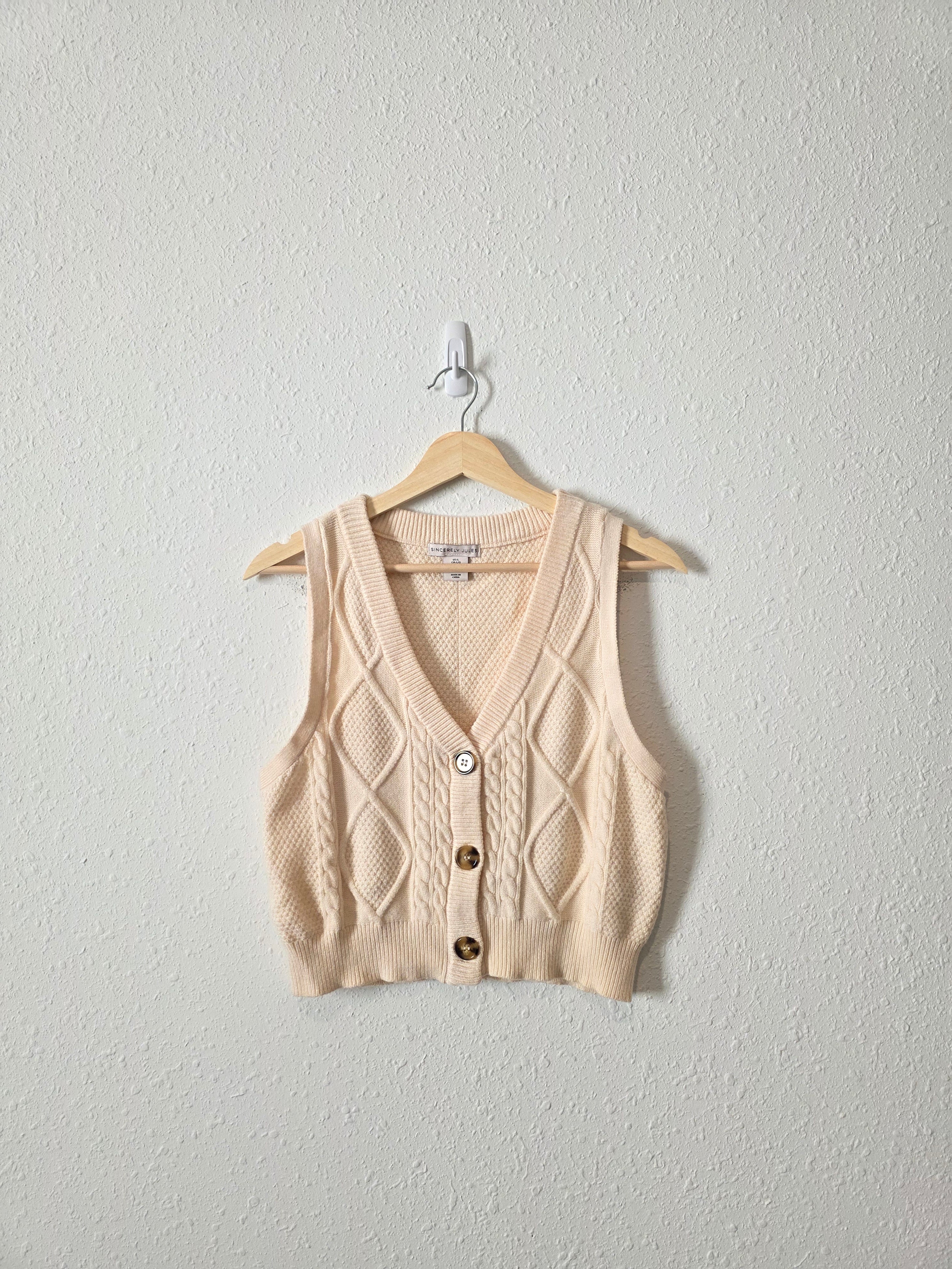 Cable Knit Sweater Vest (L)