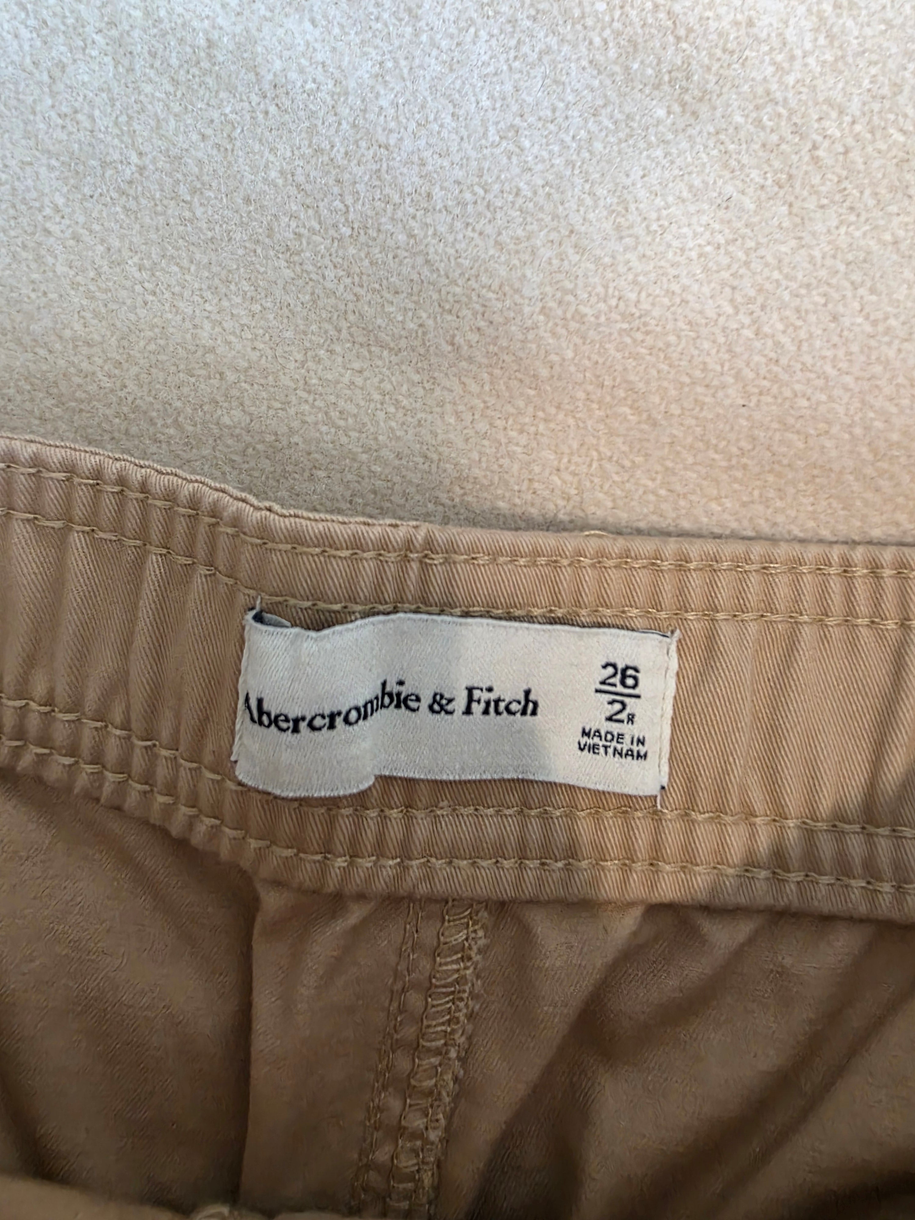 Abercrombie Relaxed Cargo Pants (26/2)