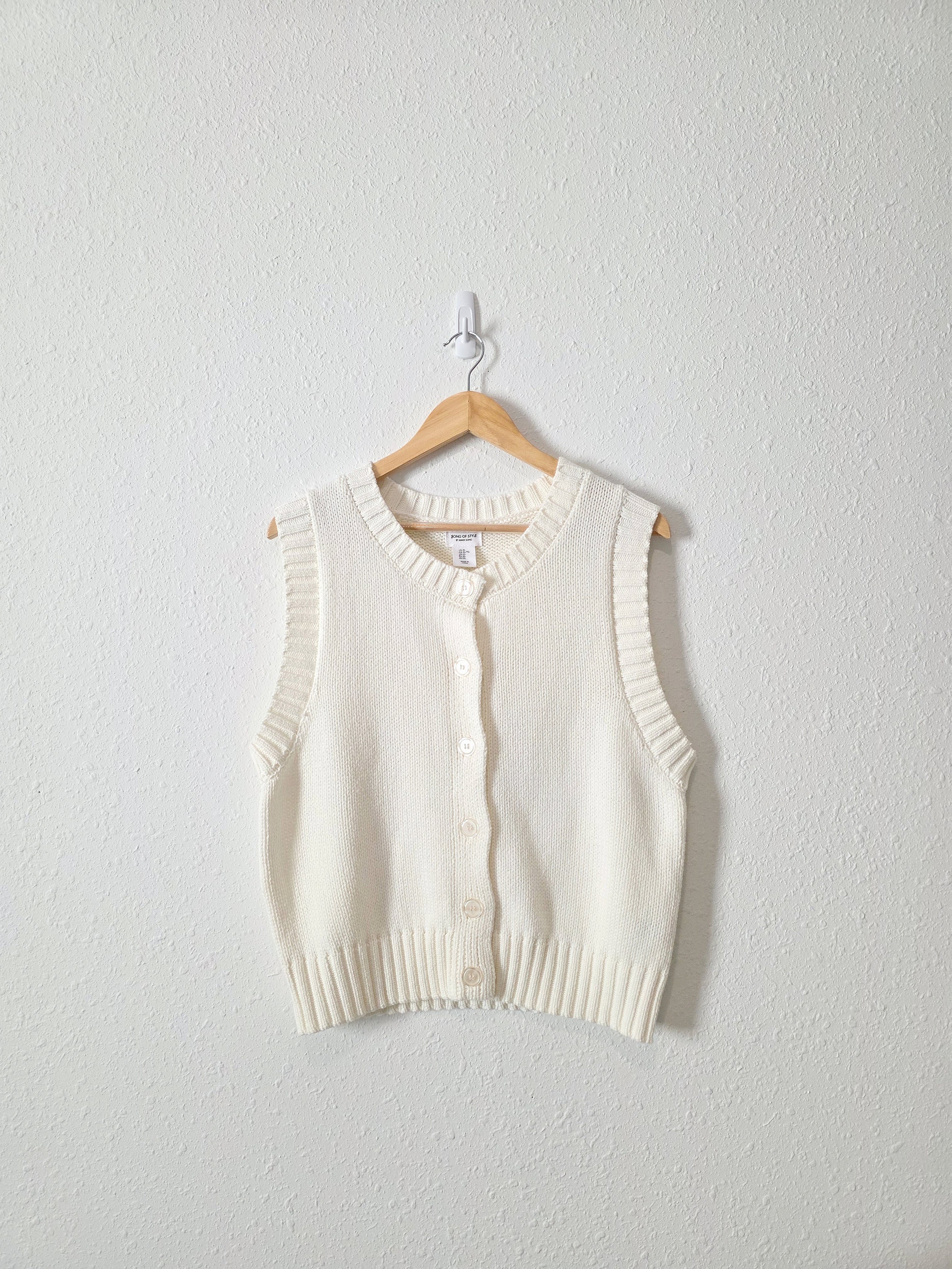 Cream Button Up Sweater Tank (XL)