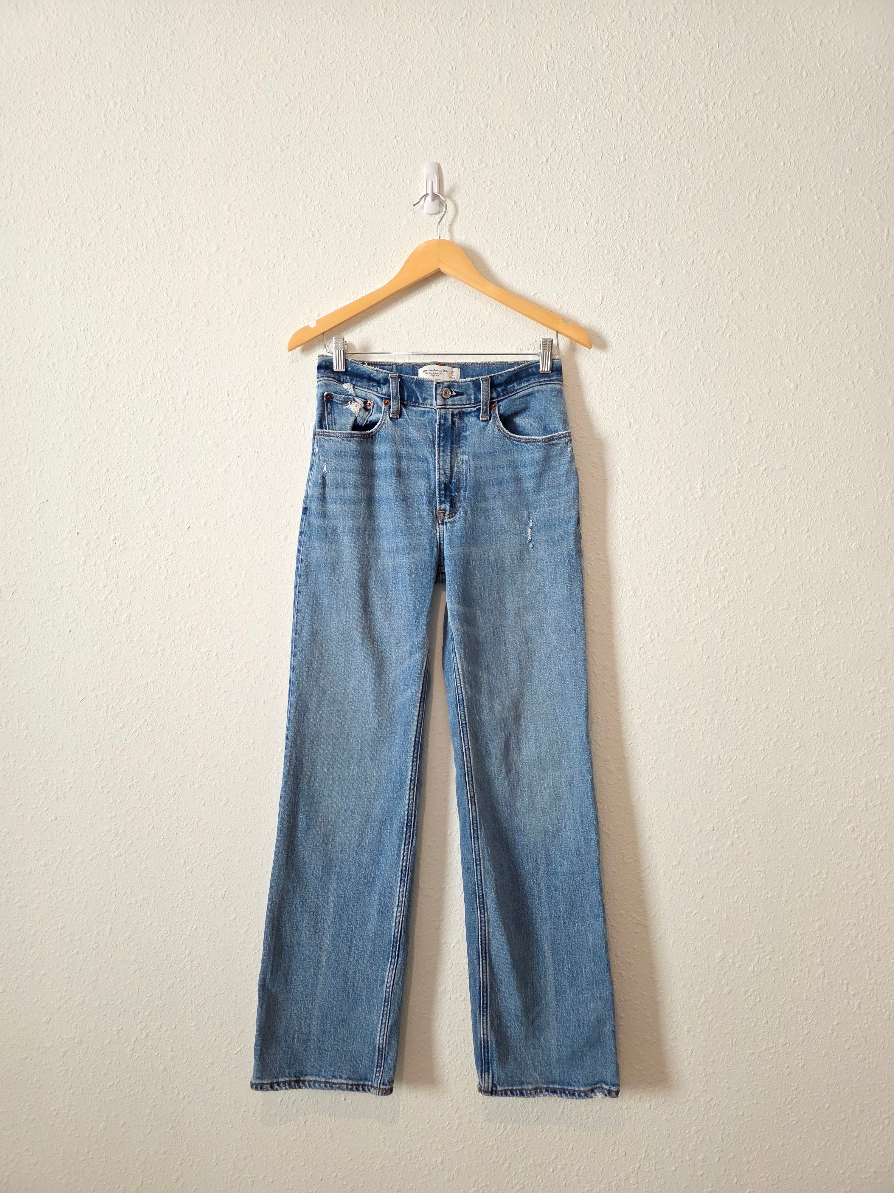 Abercrombie 90s Relaxed Jeans (27/4)