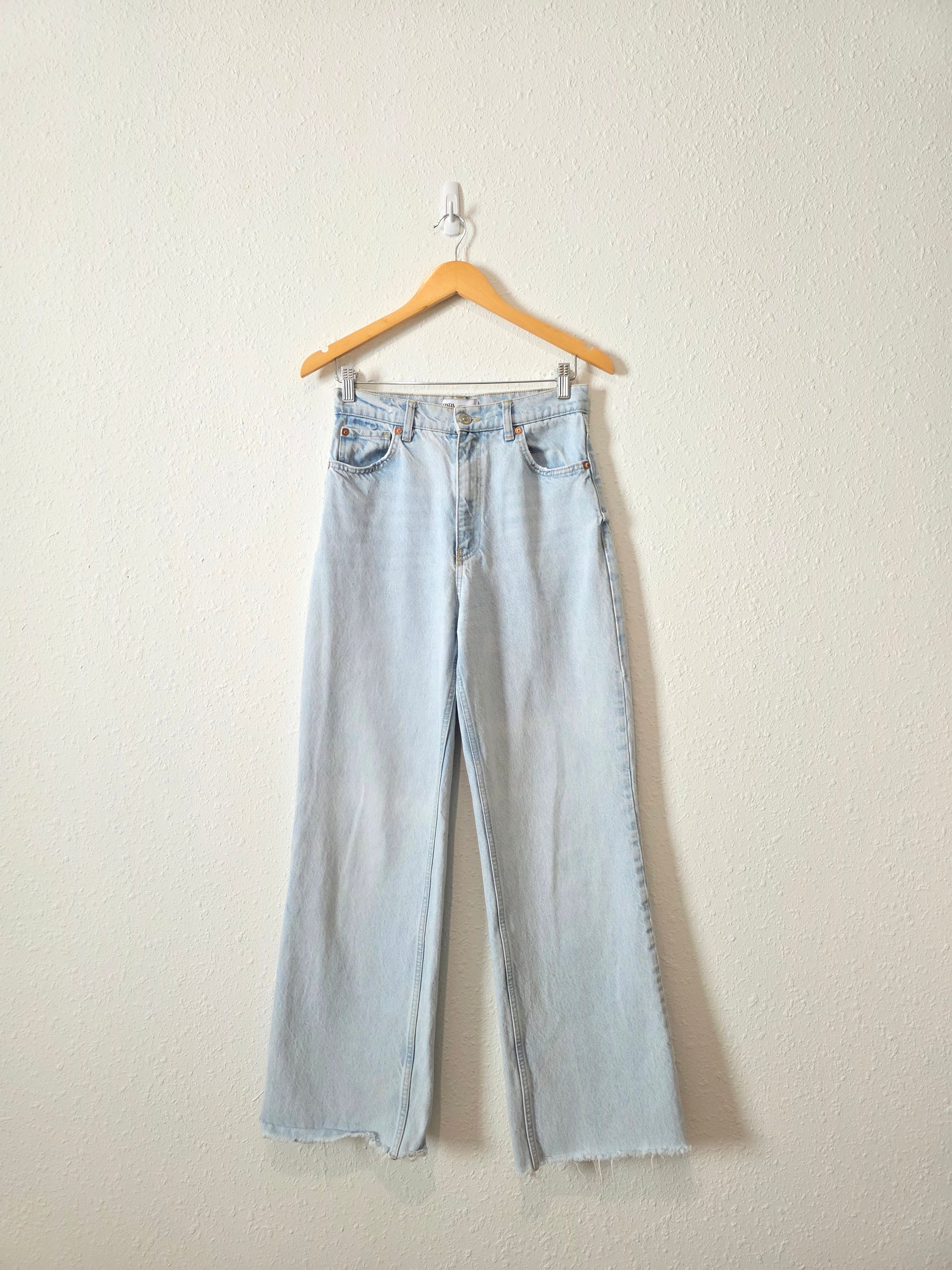 Zara Light Wash Wide Leg Jeans (6)