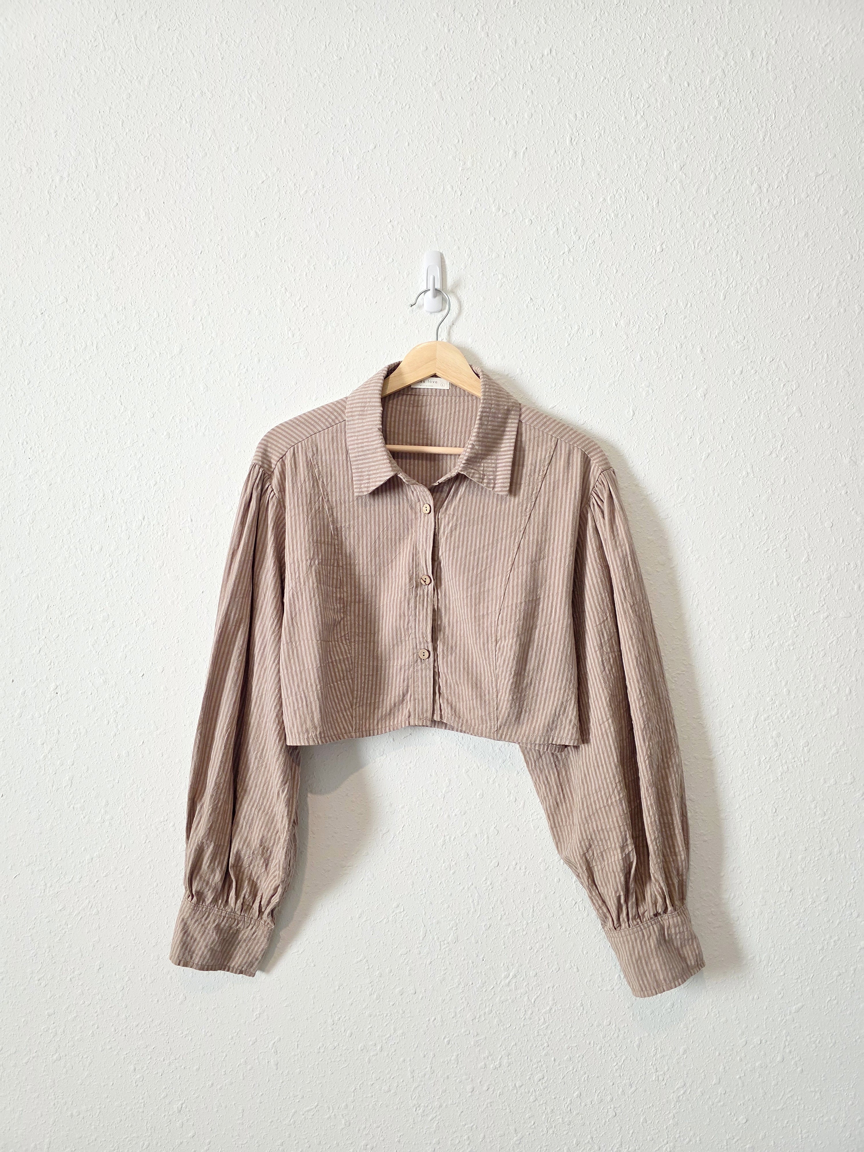 Striped Puff Sleeve Crop Button Up (L)
