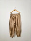 Neutral Relaxed Tapered Pants (L)