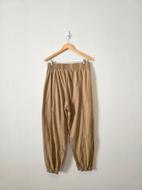 Neutral Relaxed Tapered Pants (L)