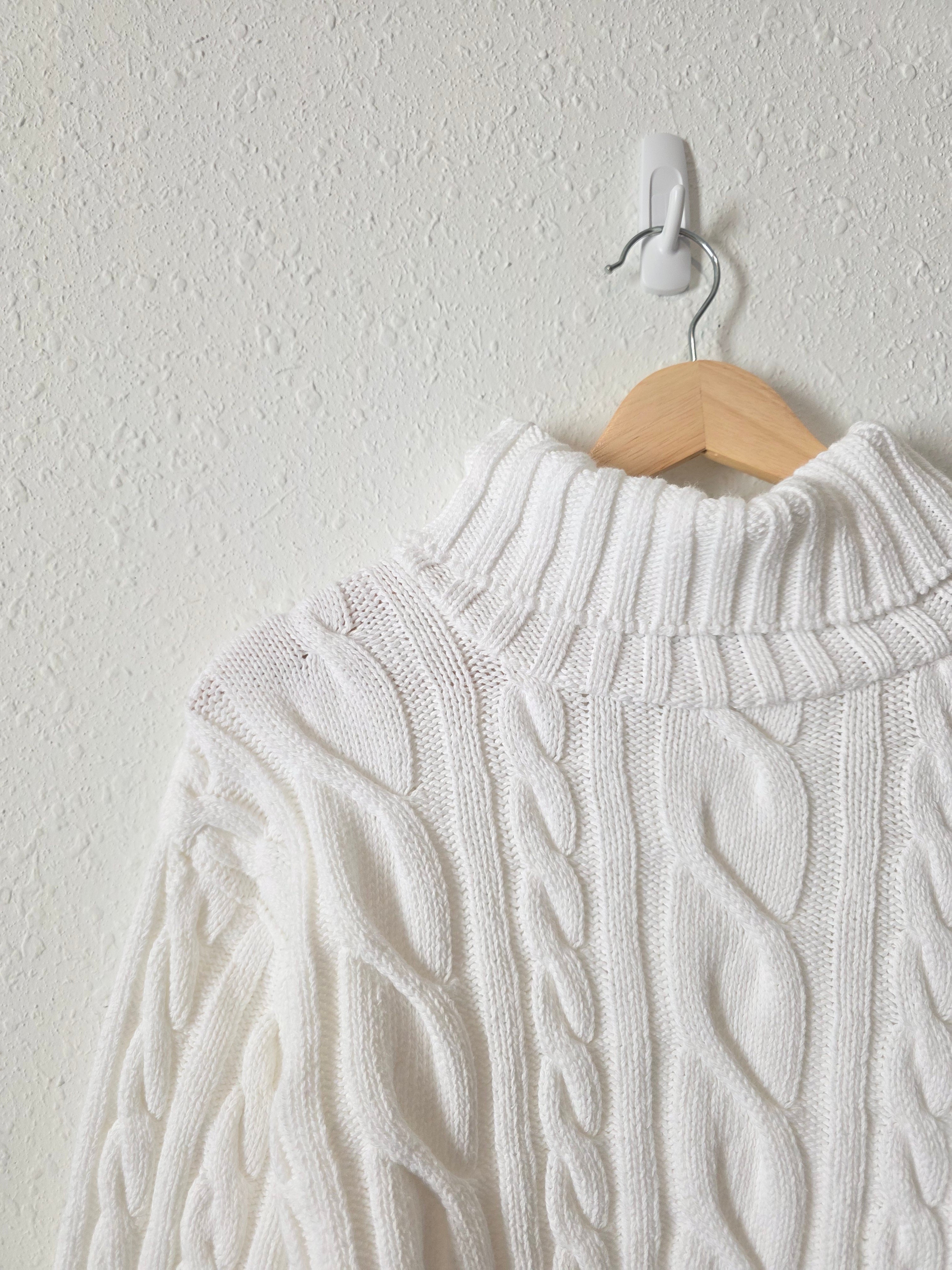 Vintage Chunky Turtleneck Sweater (S/M)