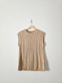 Cable Knit Sweater Vest (M)