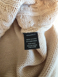 Cable Knit Sweater Vest (M)