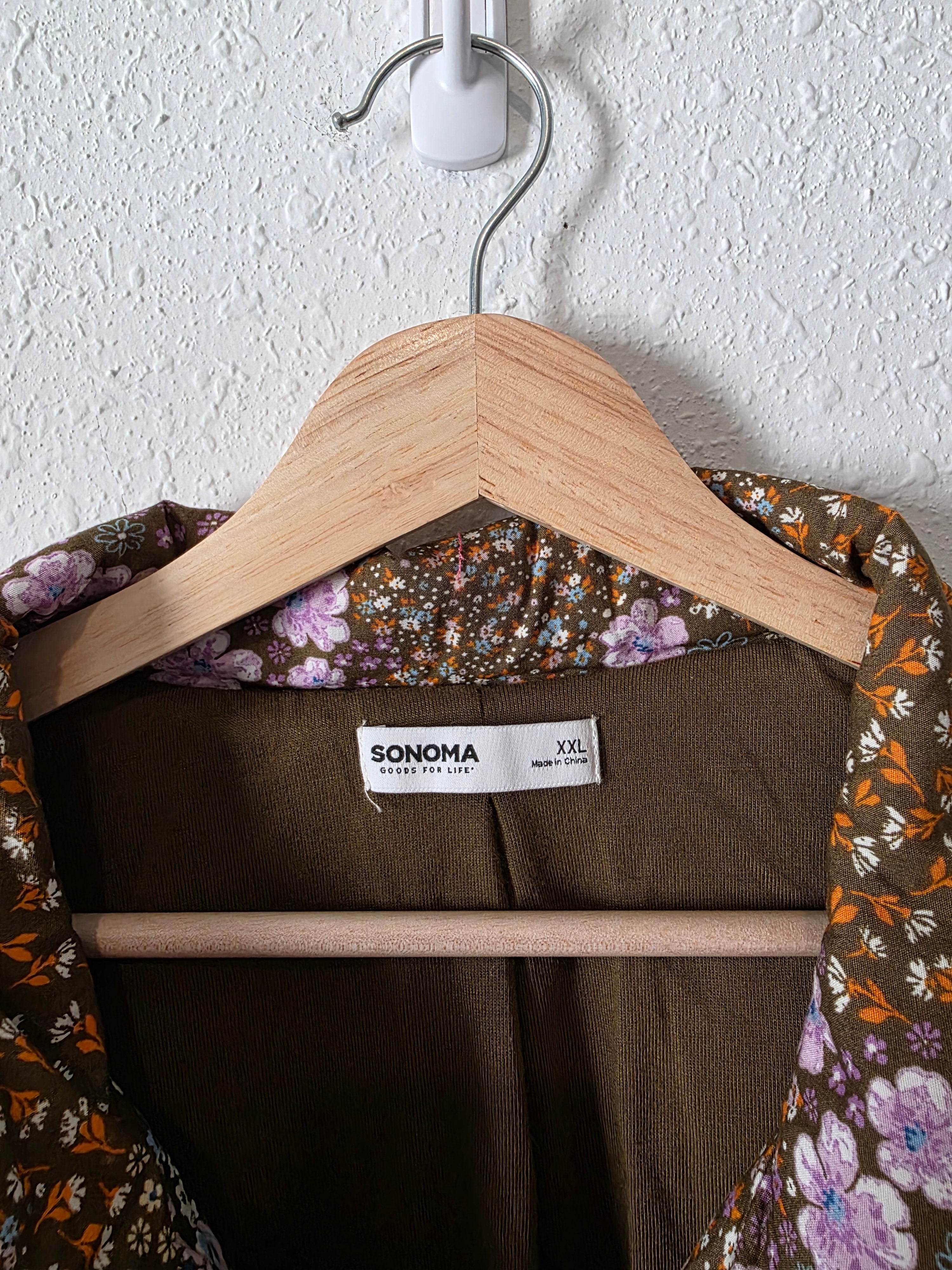 NEW Floral Zip Up Jacket (XXL)