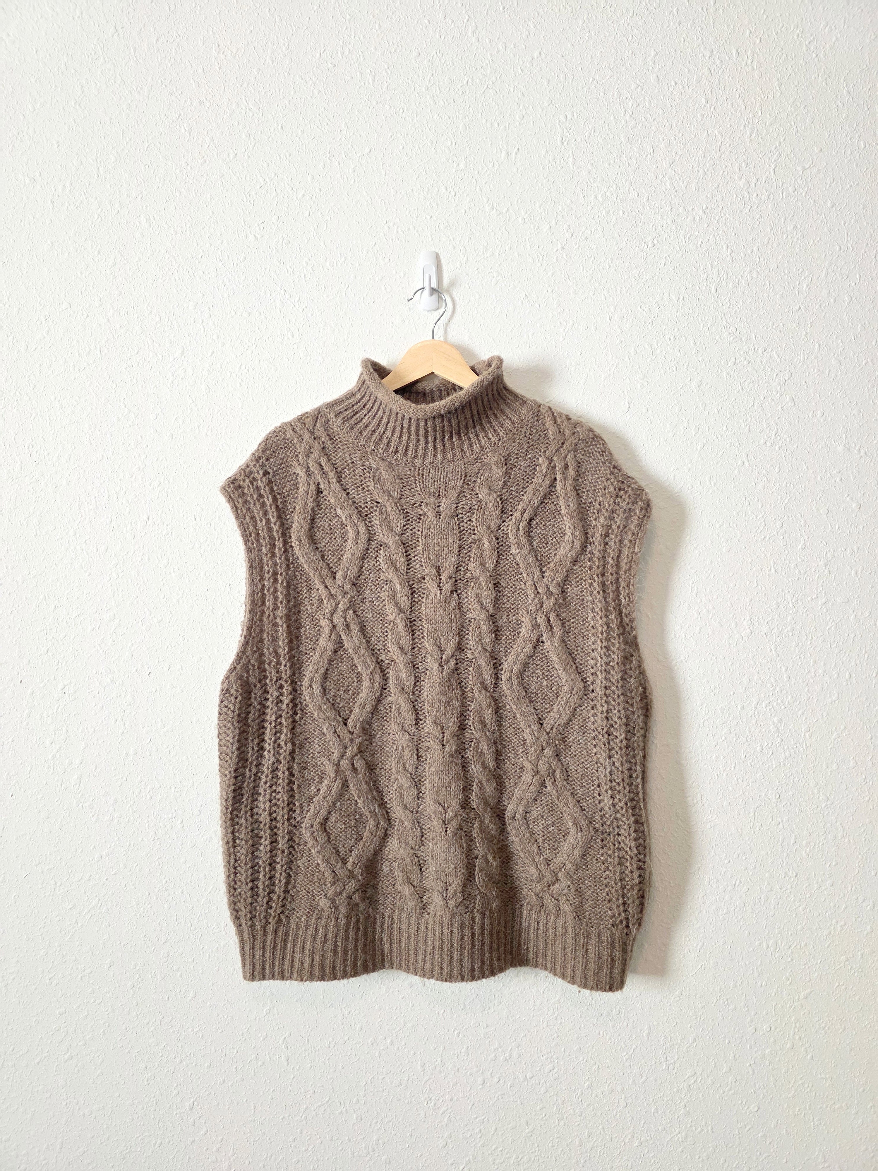 In Loom Chunky Sweater Vest (M/L)