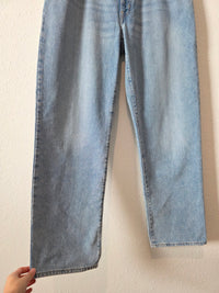 Levi's Light Wash Baggy Jeans (32)