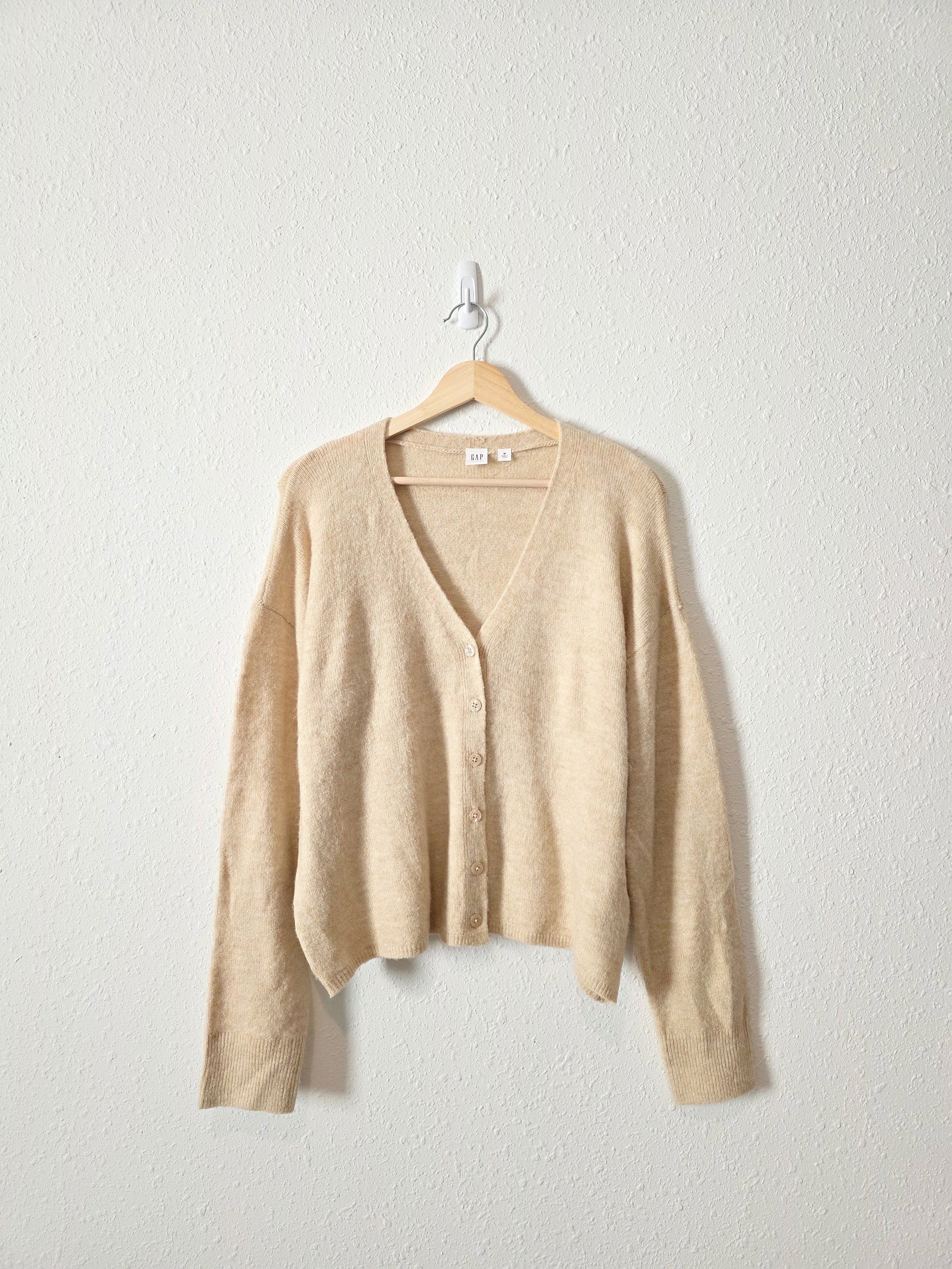 Gap Cozy V Neck Cardigan Sweater (M)