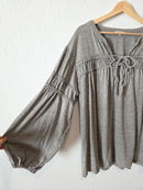Easel Puff Sleeve Tie Front Top (3X)