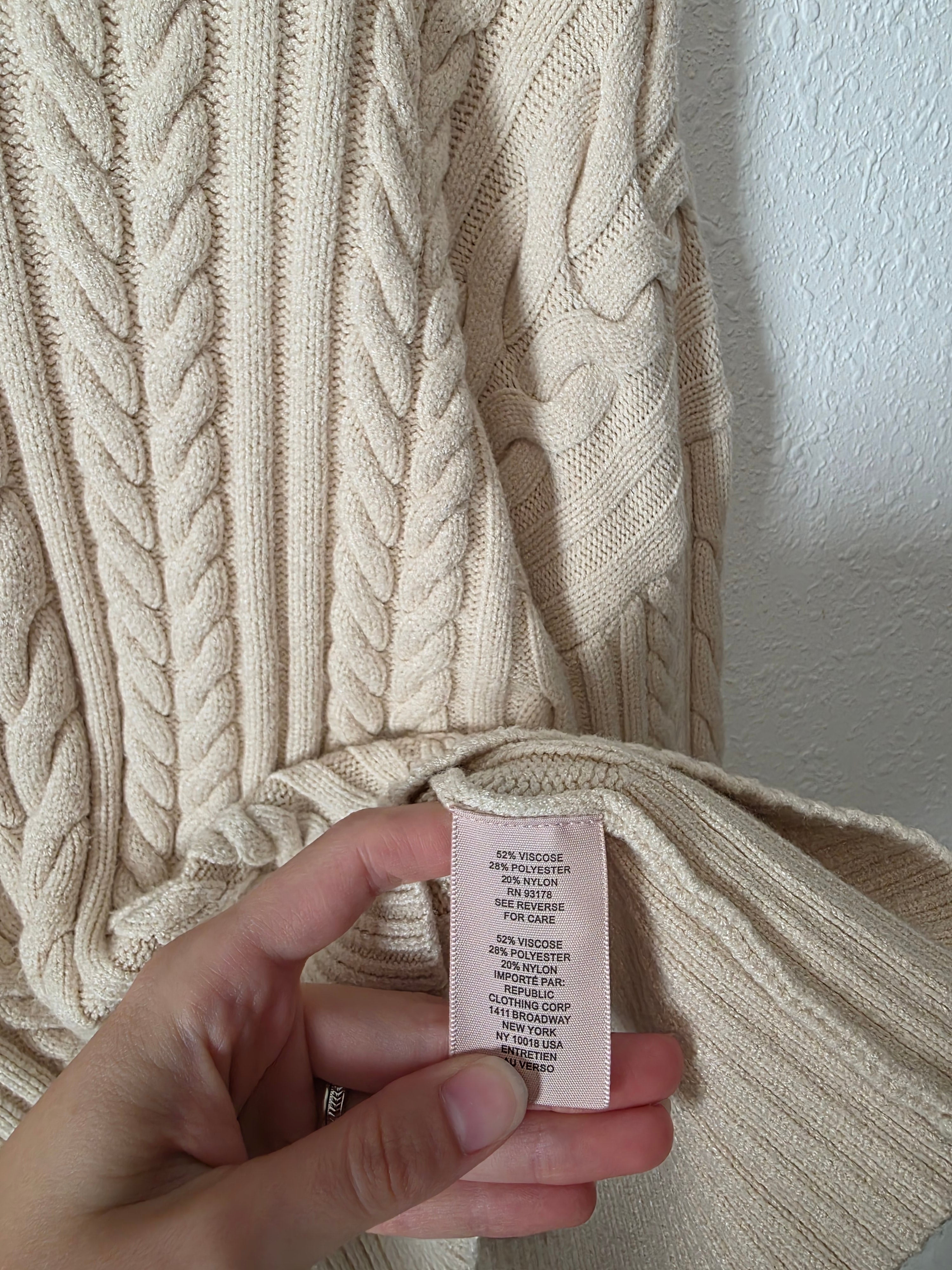 Chunky Cable Knit Sweater (XL)