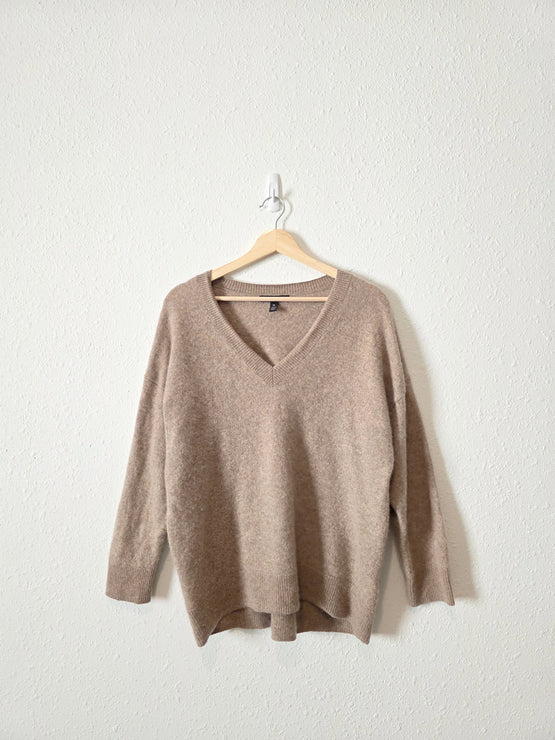 Banana Republic V Neck Cashmere Sweater (M)