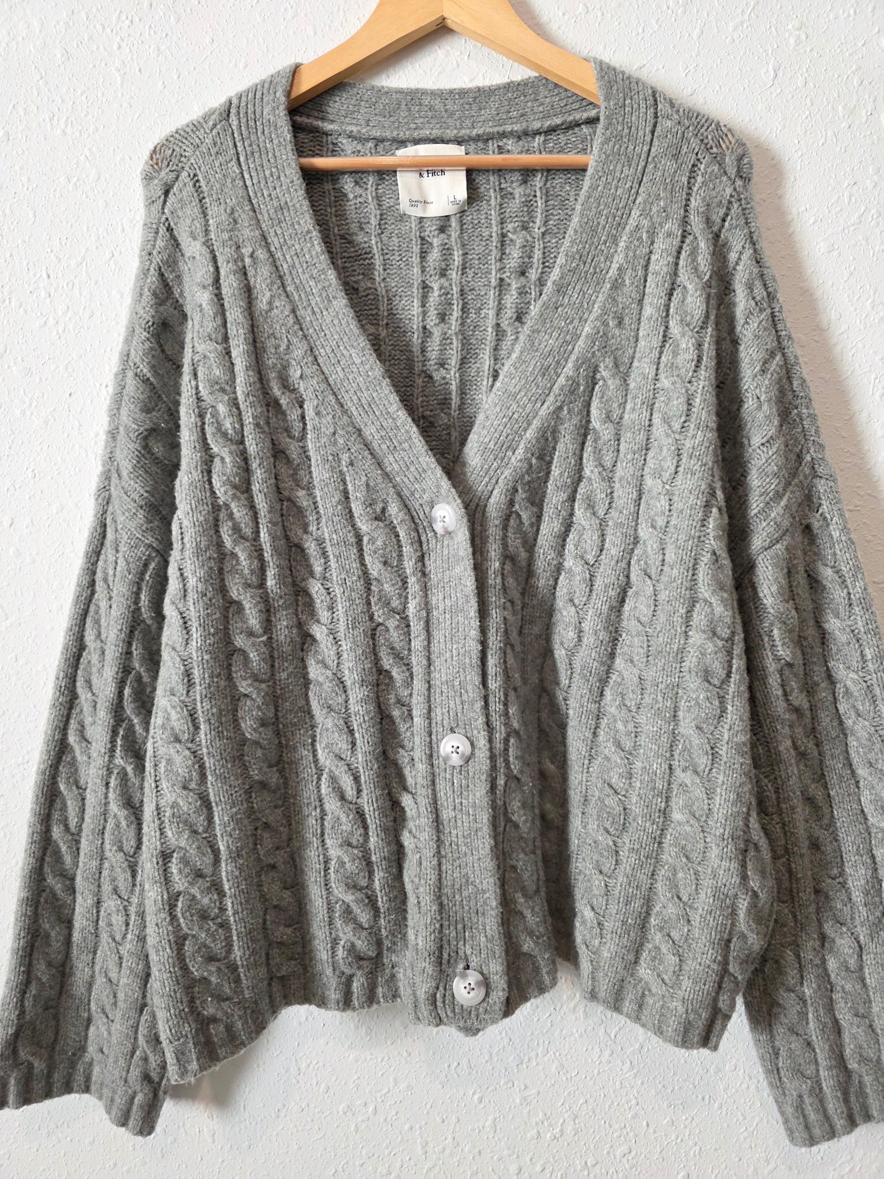 Abercrombie Cable Knit Cardigan (L)