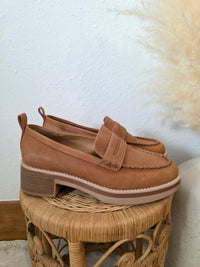 Crown Vintage Brown Leather Loafers (9.5)