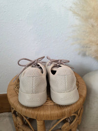 Allbirds Neutral Sneakers (9)