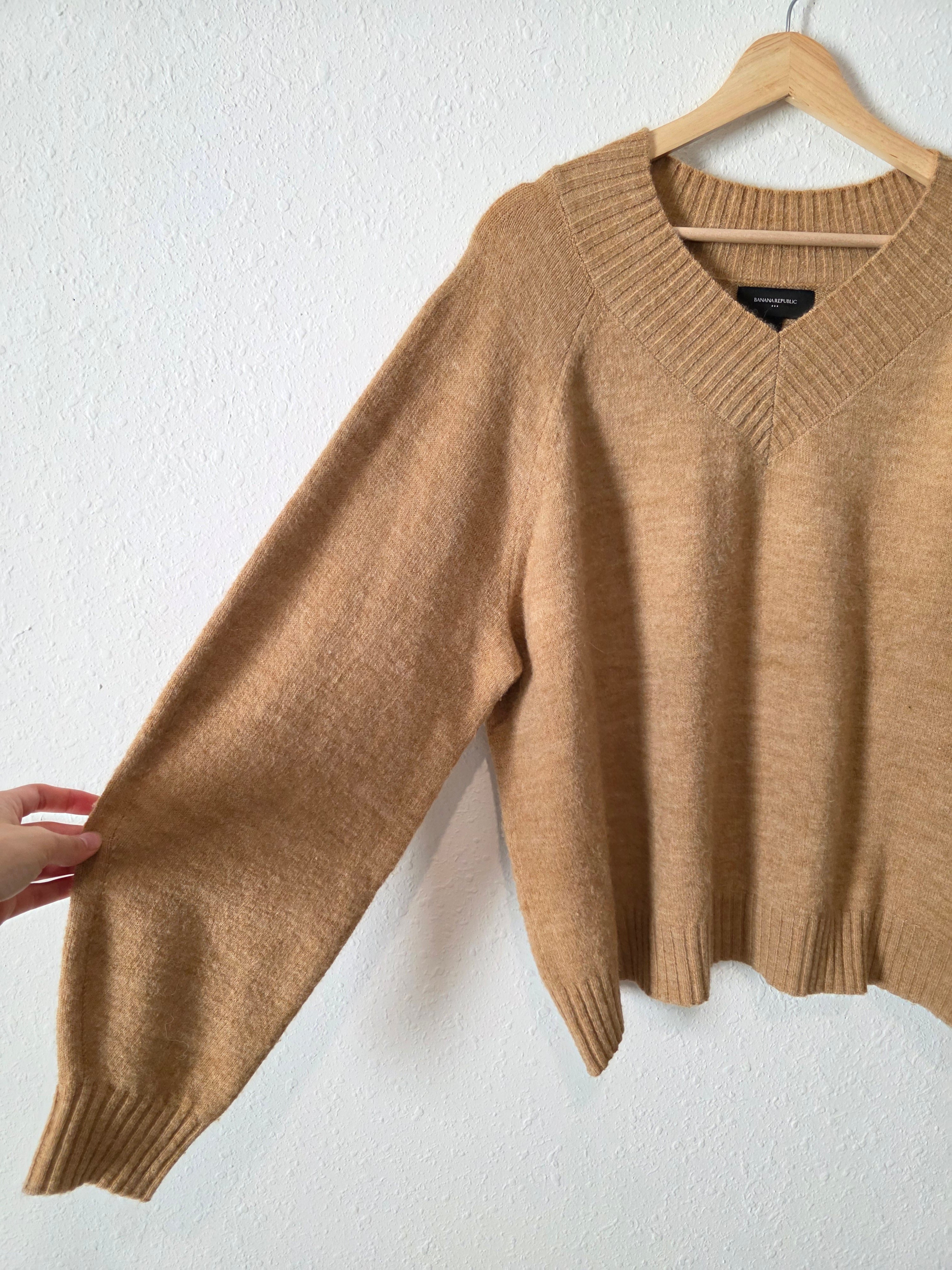 Banana Republic Cozy V Neck Sweater (XL)