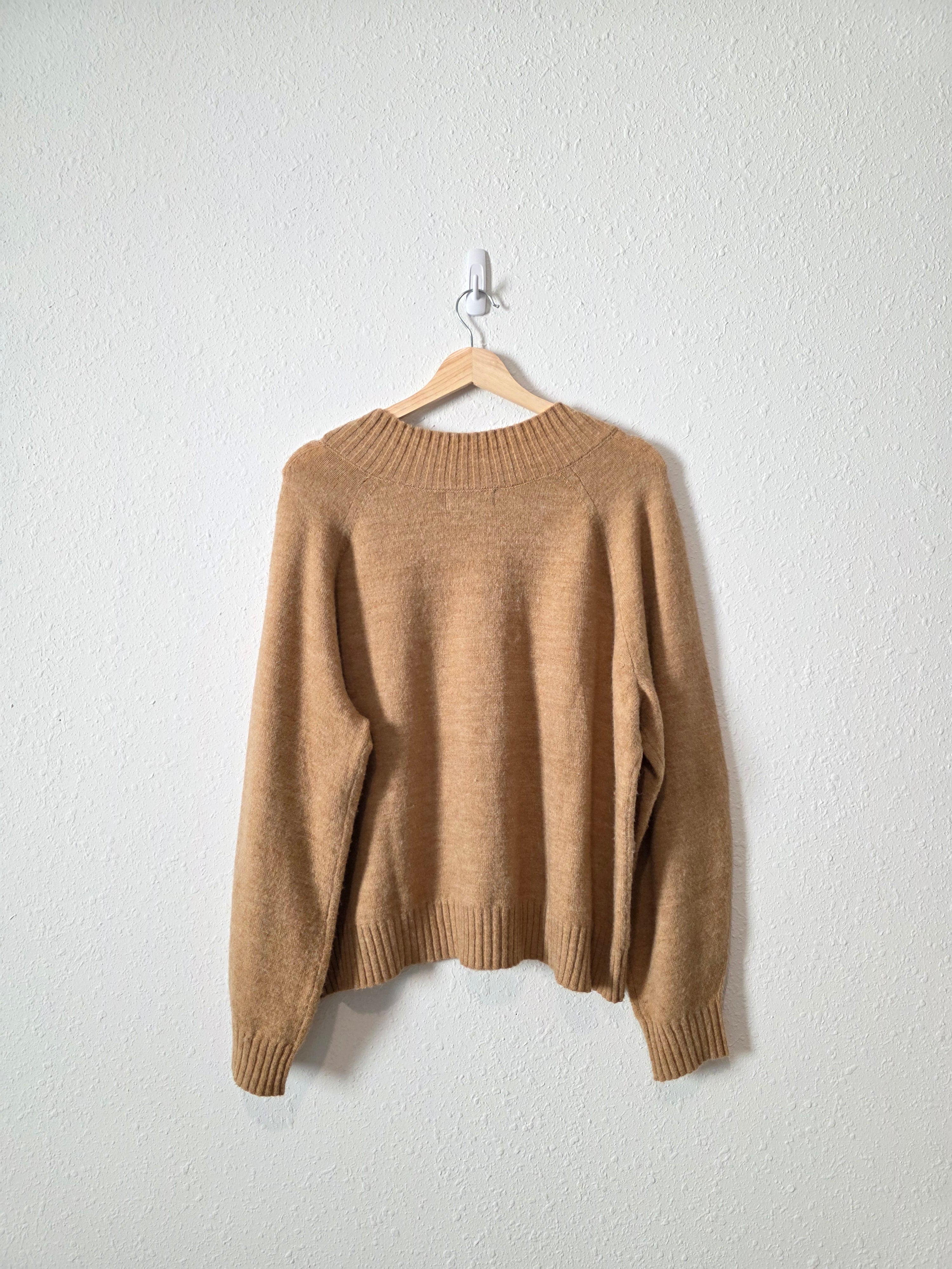 Banana Republic Cozy V Neck Sweater (XL)