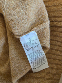 Banana Republic Cozy V Neck Sweater (XL)