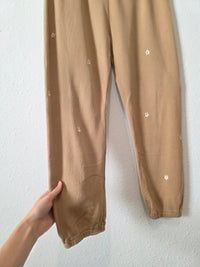 The Great Daisy Embroidered Joggers (M)