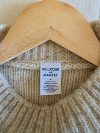 Oatmeal Cable Knit Sweater (M)