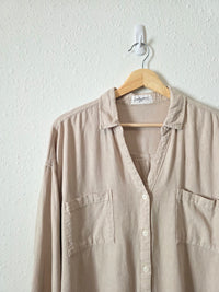 Carly Jean Linen Button Up (L)